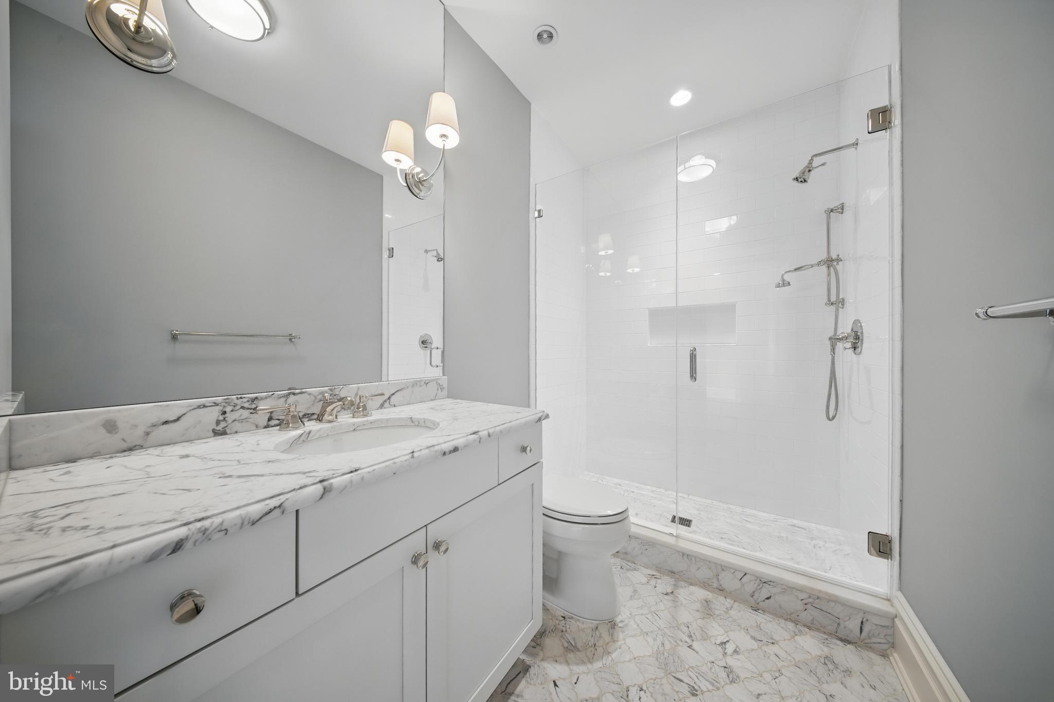 CREIGHTON FARMS - Residential