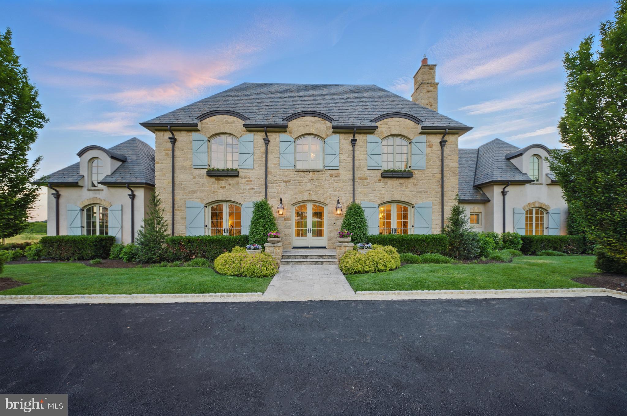 CREIGHTON FARMS - Residential