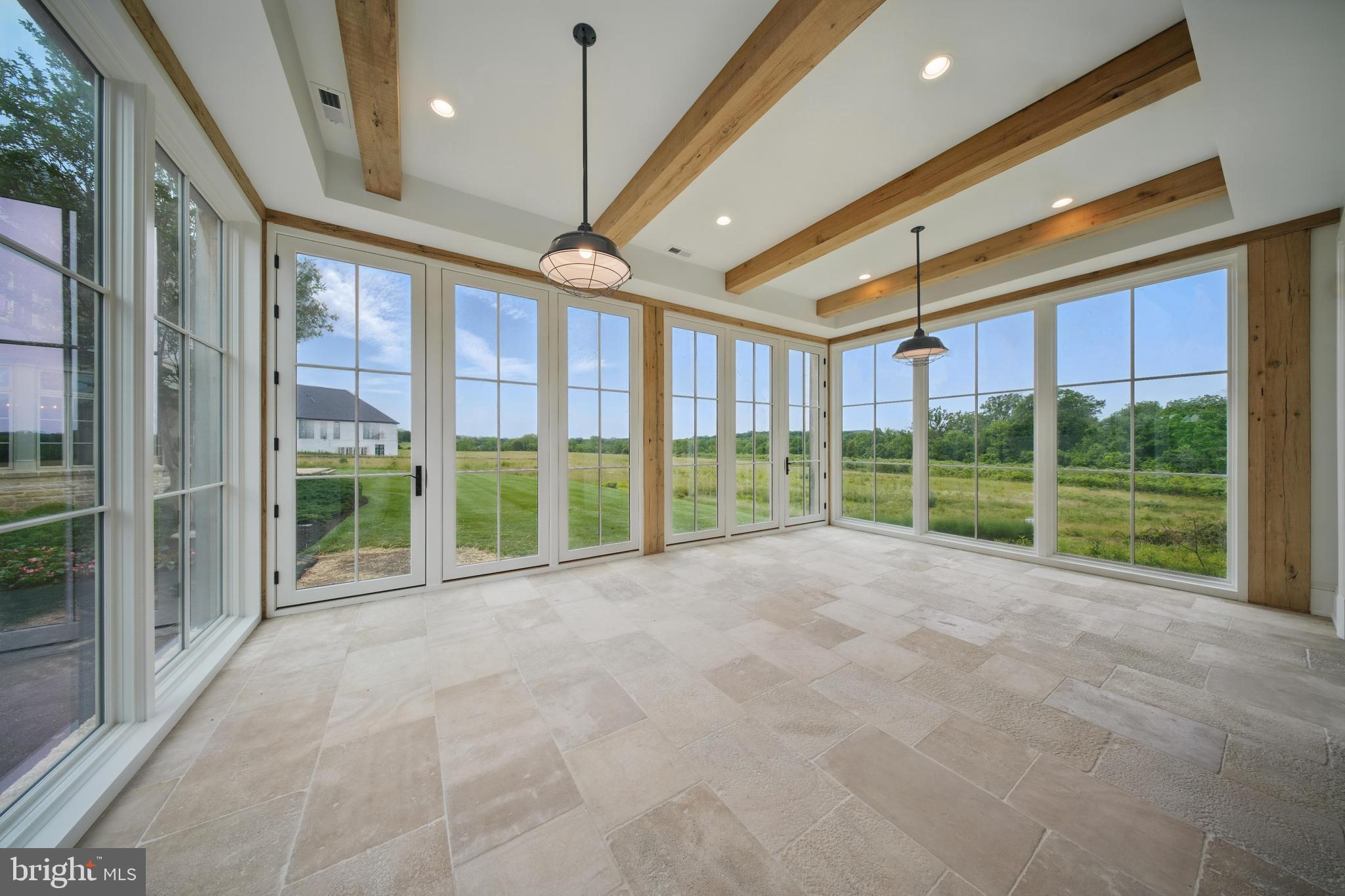 CREIGHTON FARMS - Residential