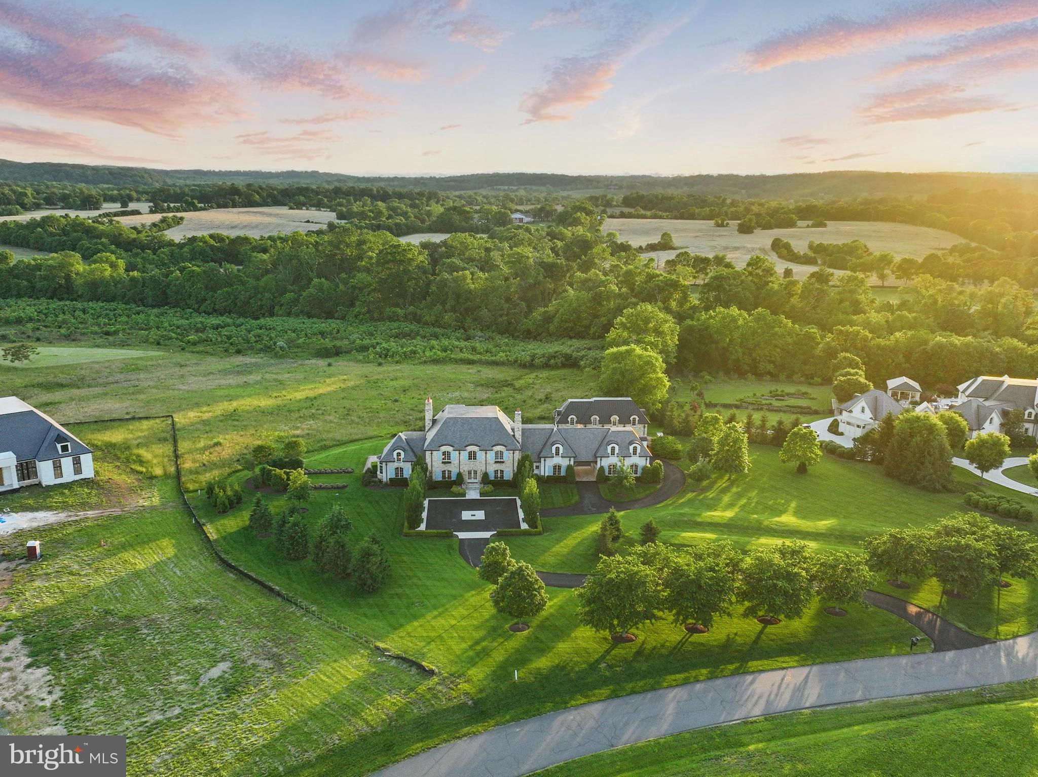 CREIGHTON FARMS - Residential