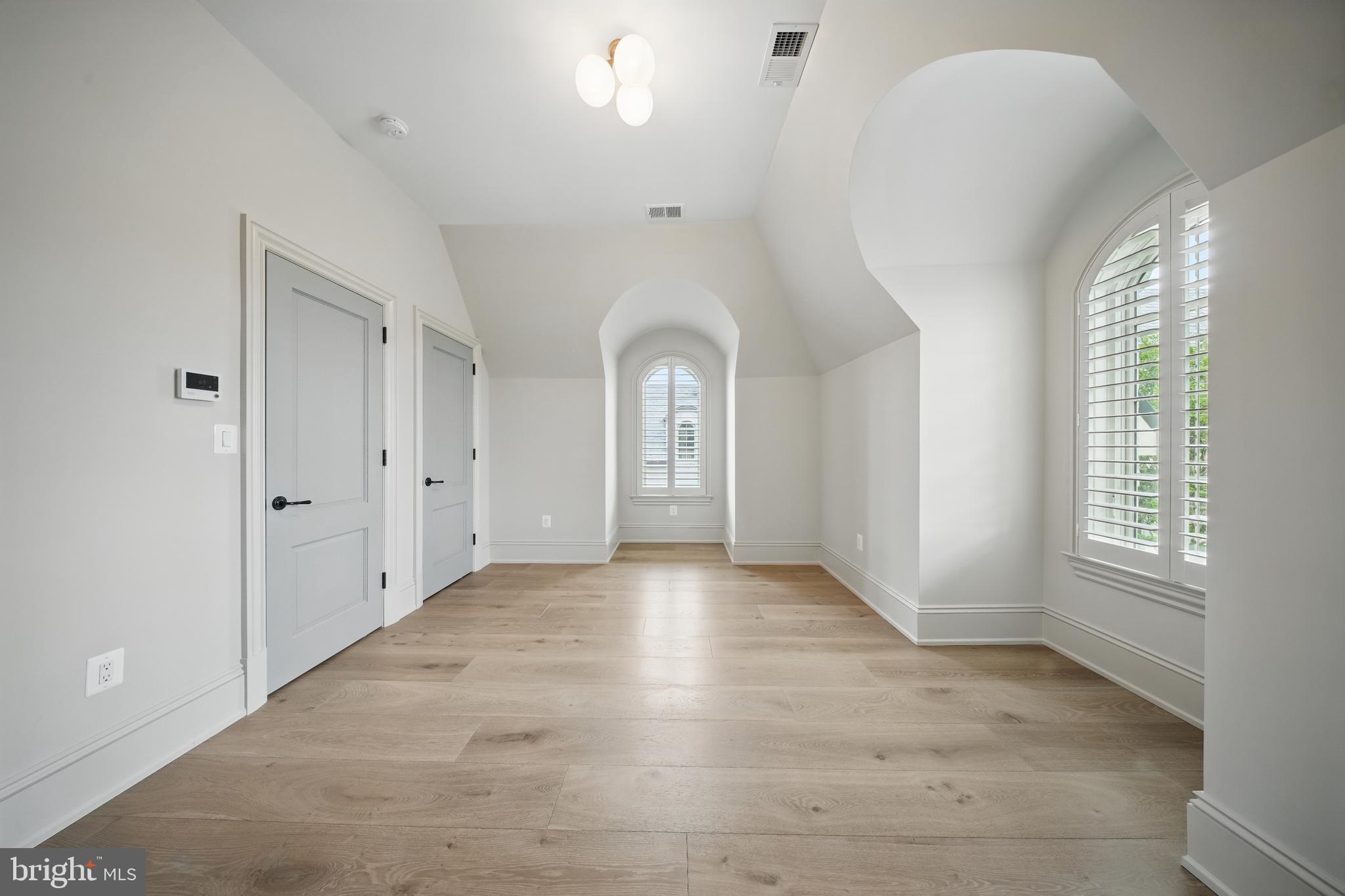 CREIGHTON FARMS - Residential