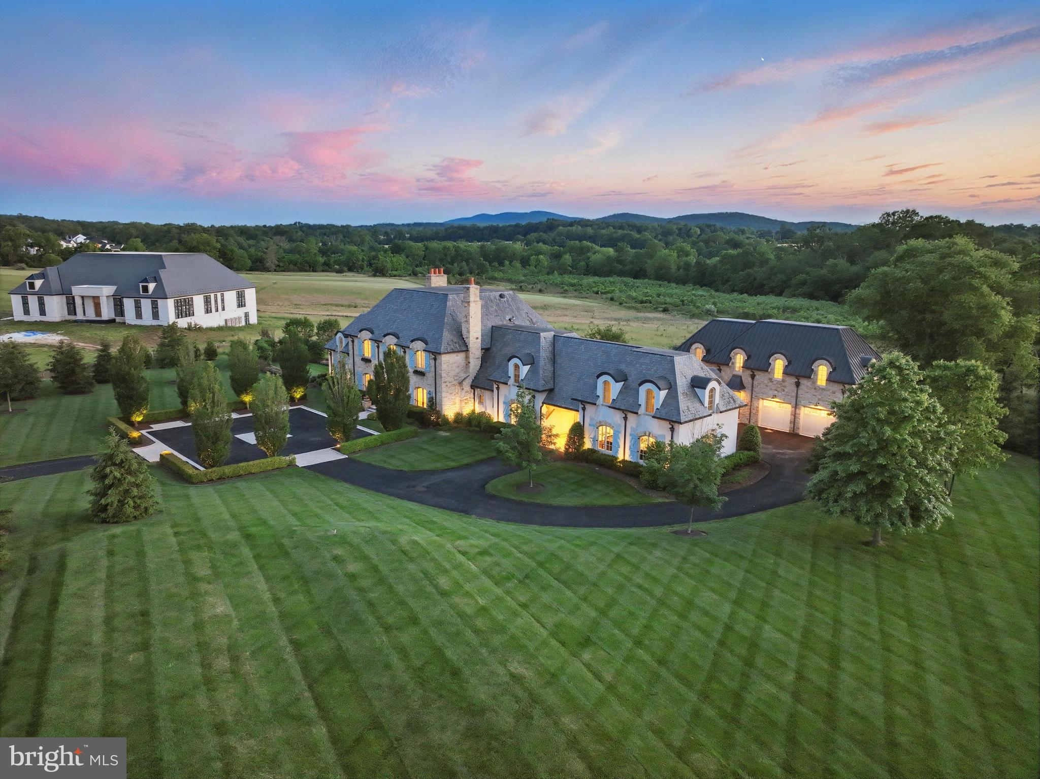 CREIGHTON FARMS - Residential