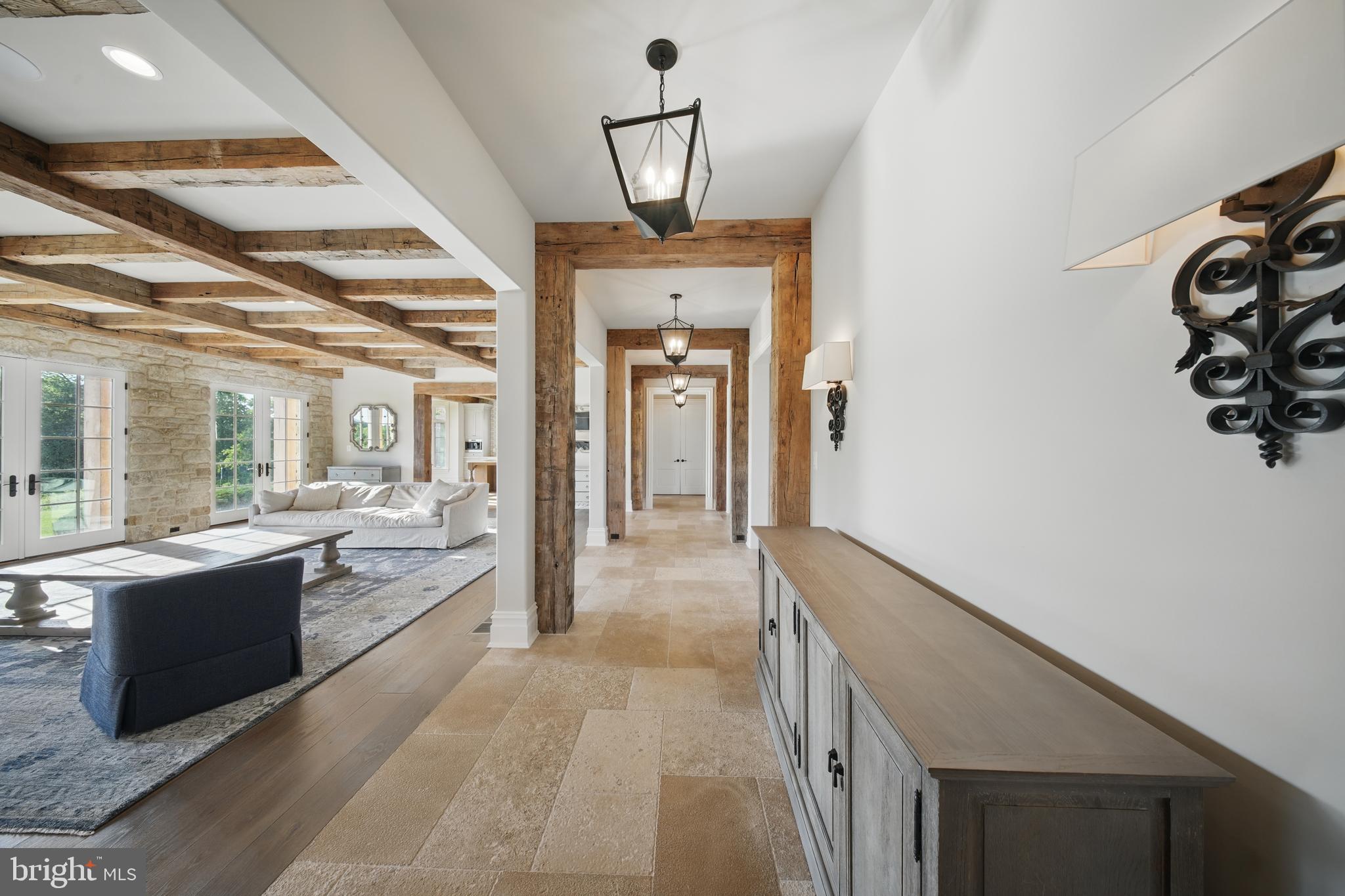 CREIGHTON FARMS - Residential