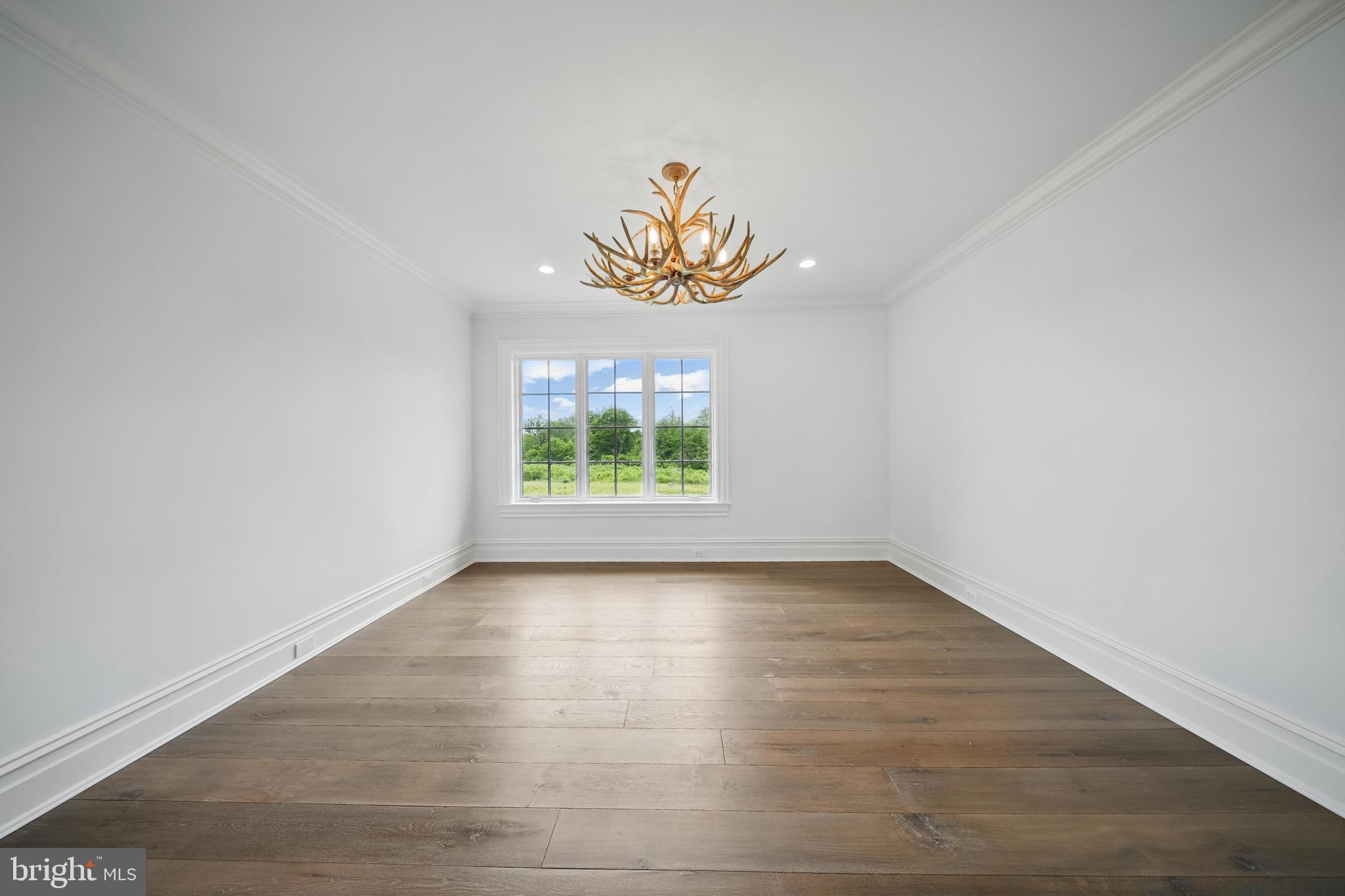 CREIGHTON FARMS - Residential