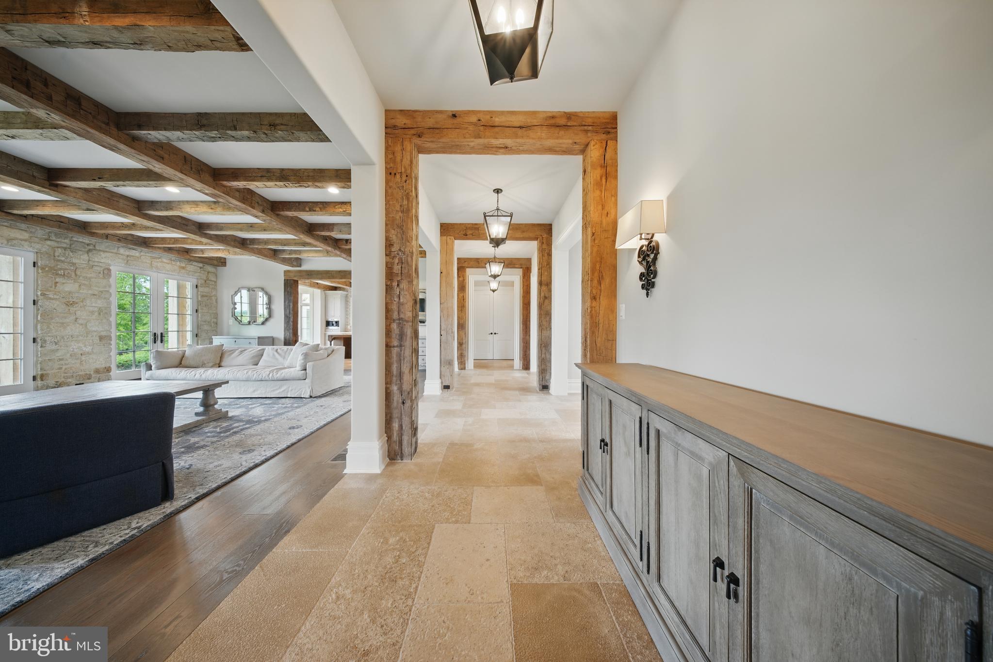 CREIGHTON FARMS - Residential