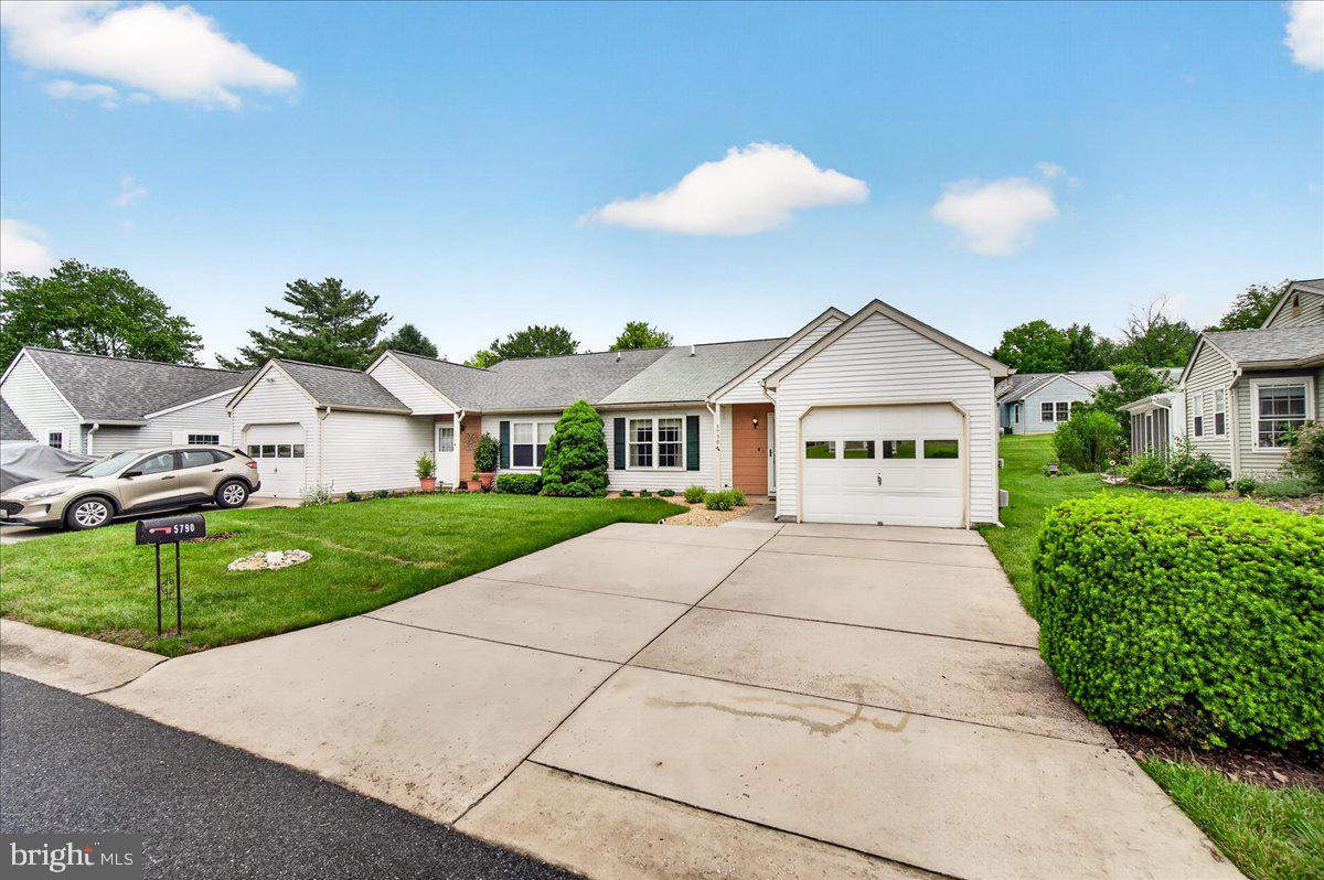 CRESTWOOD VILLAGE - Residential