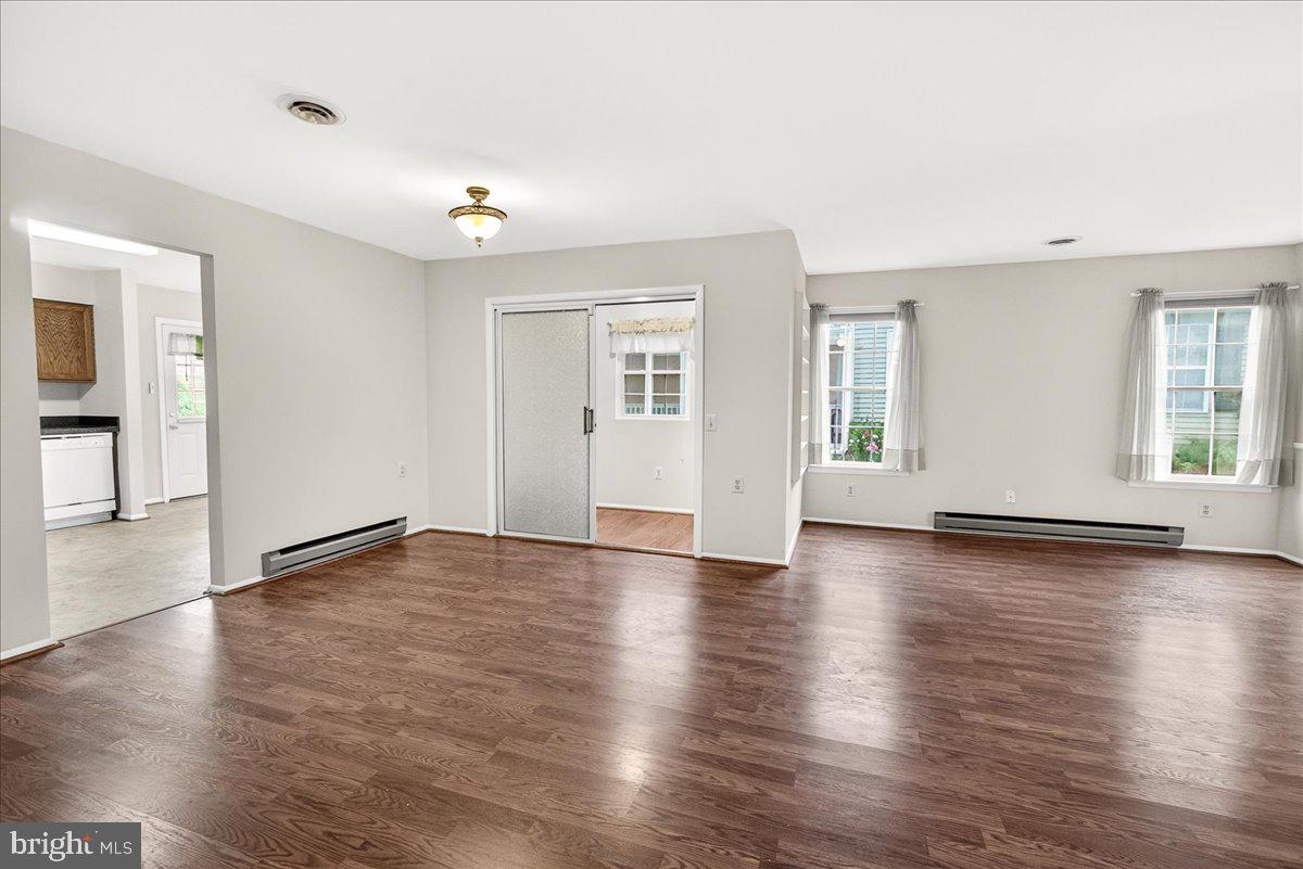 CRESTWOOD VILLAGE - Residential