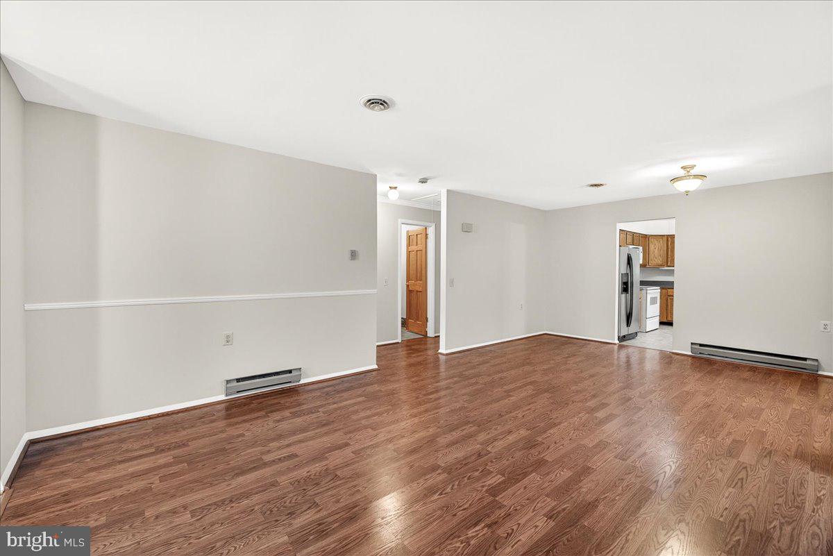 CRESTWOOD VILLAGE - Residential
