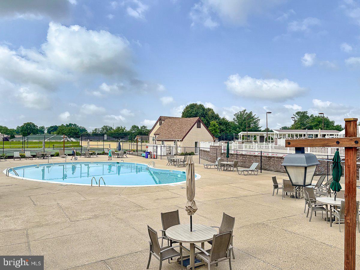CRESTWOOD VILLAGE - Residential