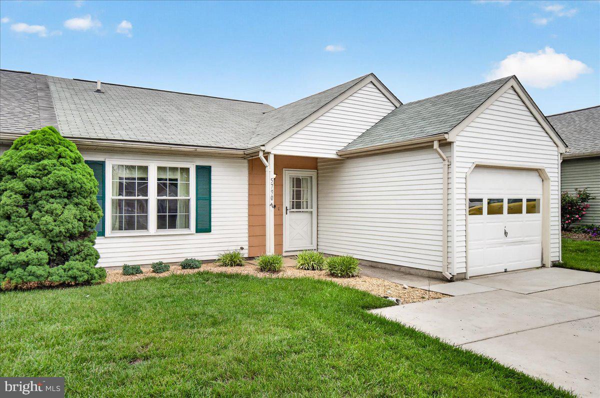 CRESTWOOD VILLAGE - Residential
