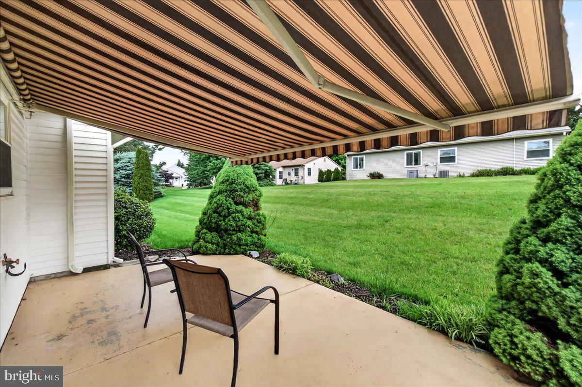 CRESTWOOD VILLAGE - Residential