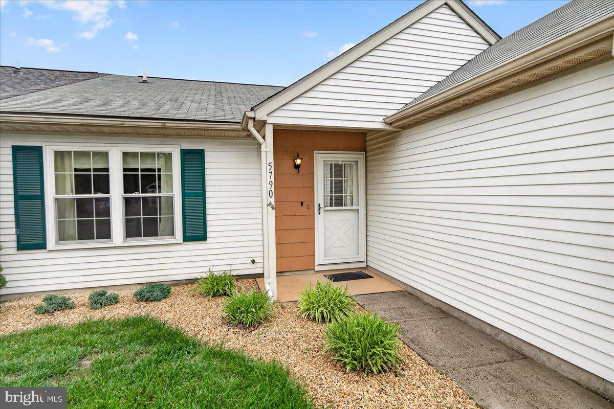 CRESTWOOD VILLAGE - Residential