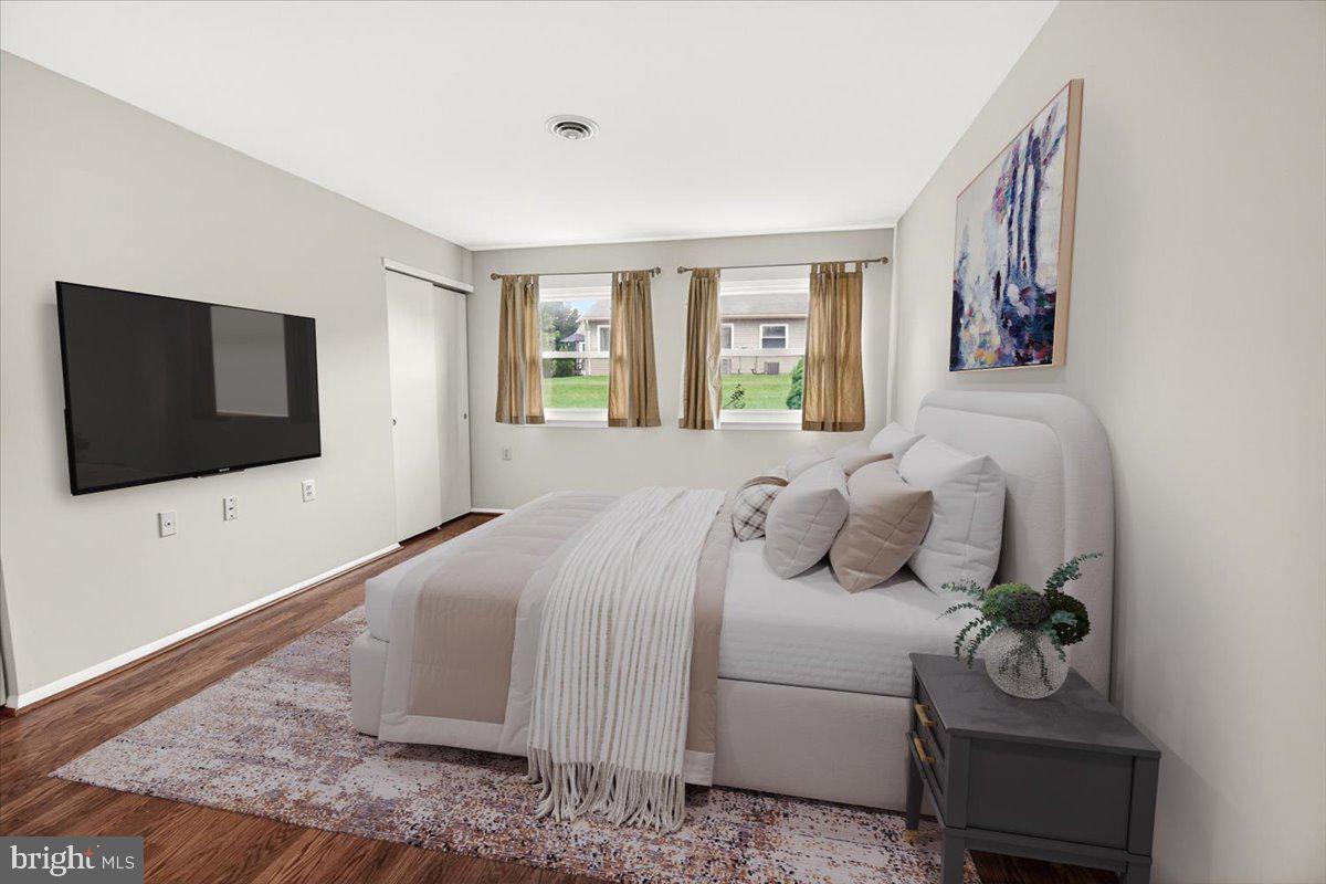 CRESTWOOD VILLAGE - Residential