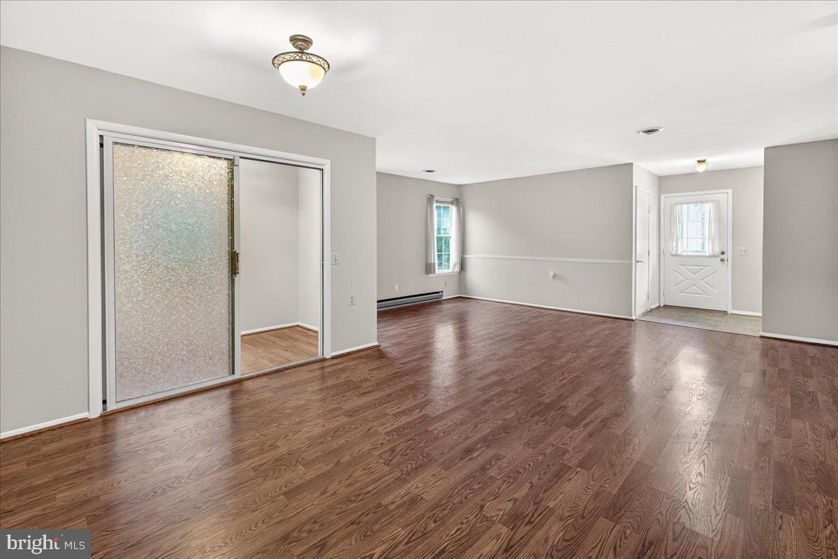 CRESTWOOD VILLAGE - Residential