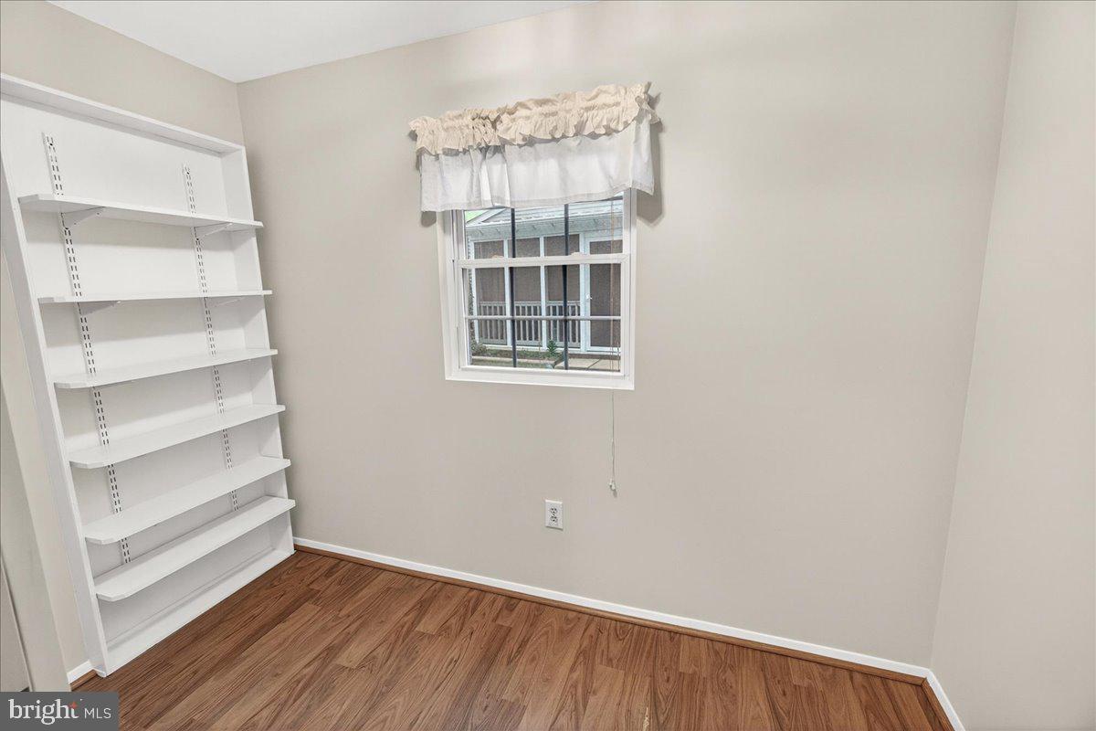 CRESTWOOD VILLAGE - Residential