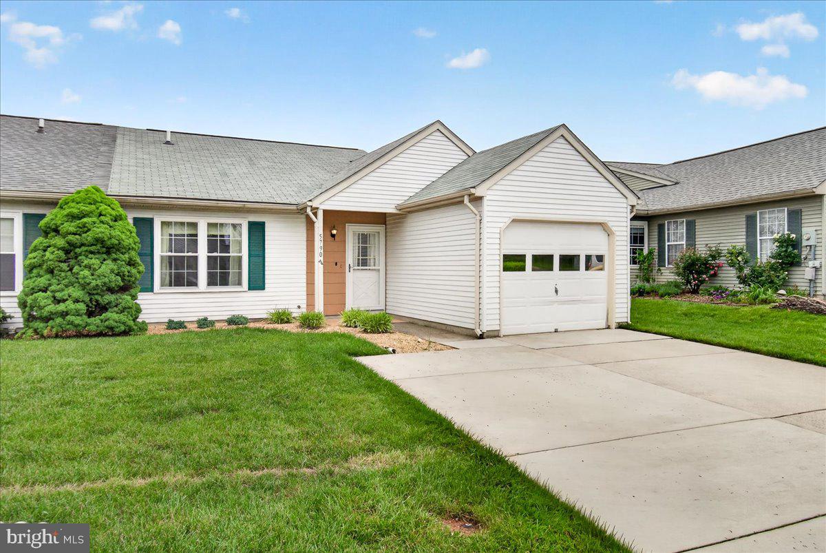 CRESTWOOD VILLAGE - Residential
