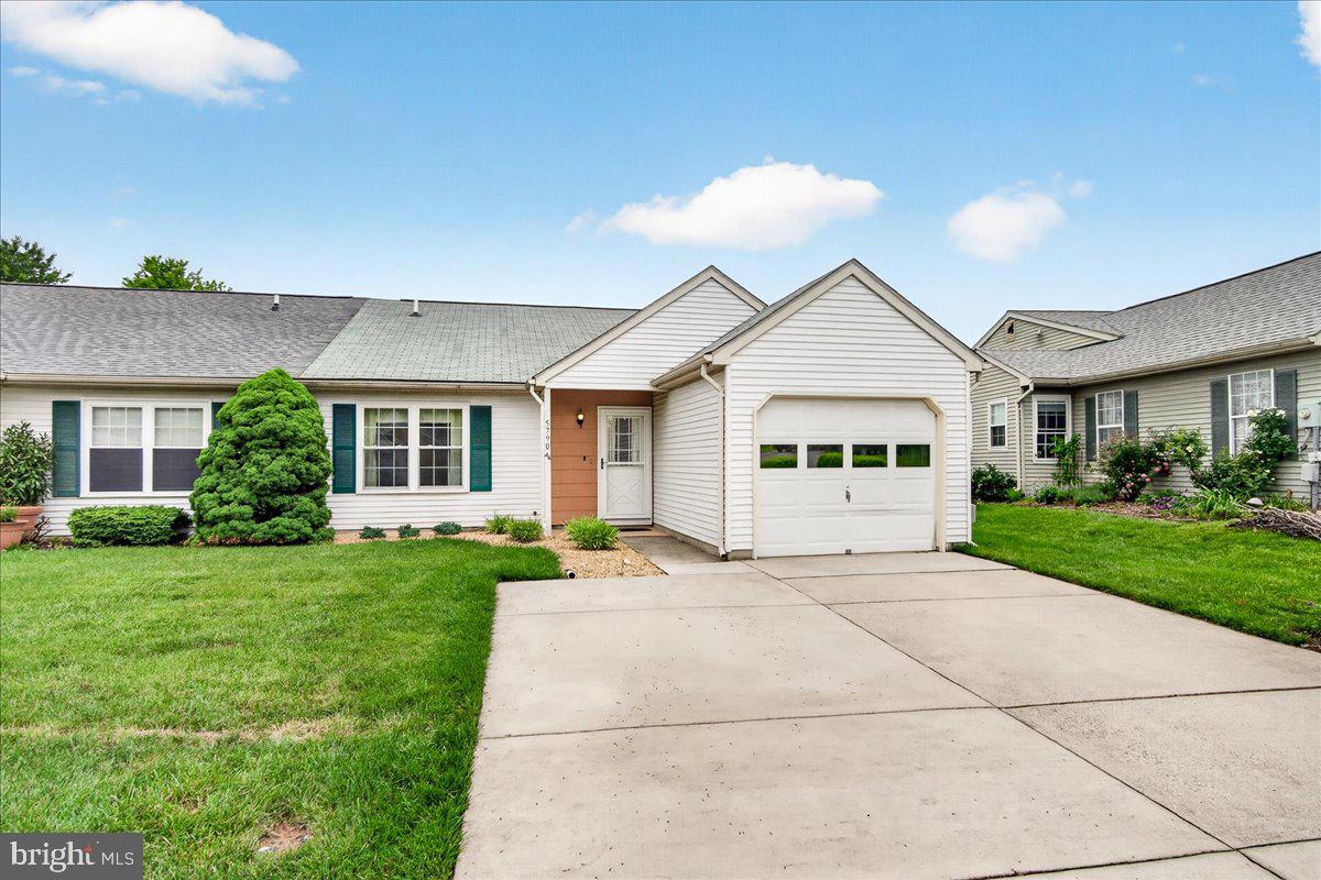 CRESTWOOD VILLAGE - Residential