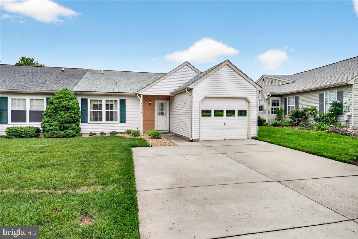 CRESTWOOD VILLAGE - Residential