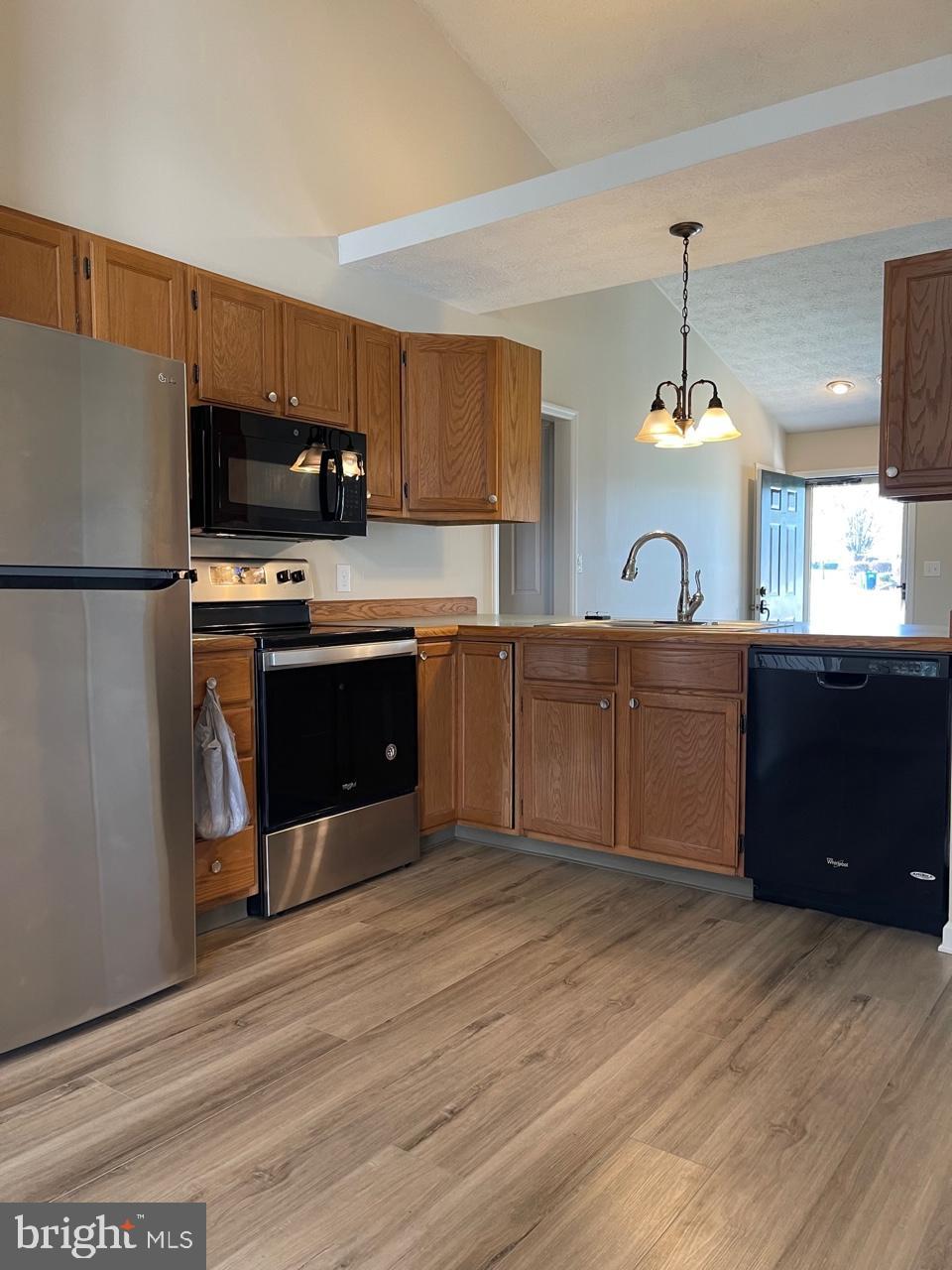 WESTFIELDS - Residential Lease