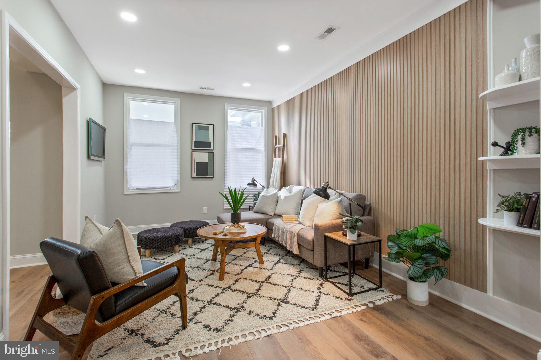 CARROLL-SOUTH HILTON - Residential