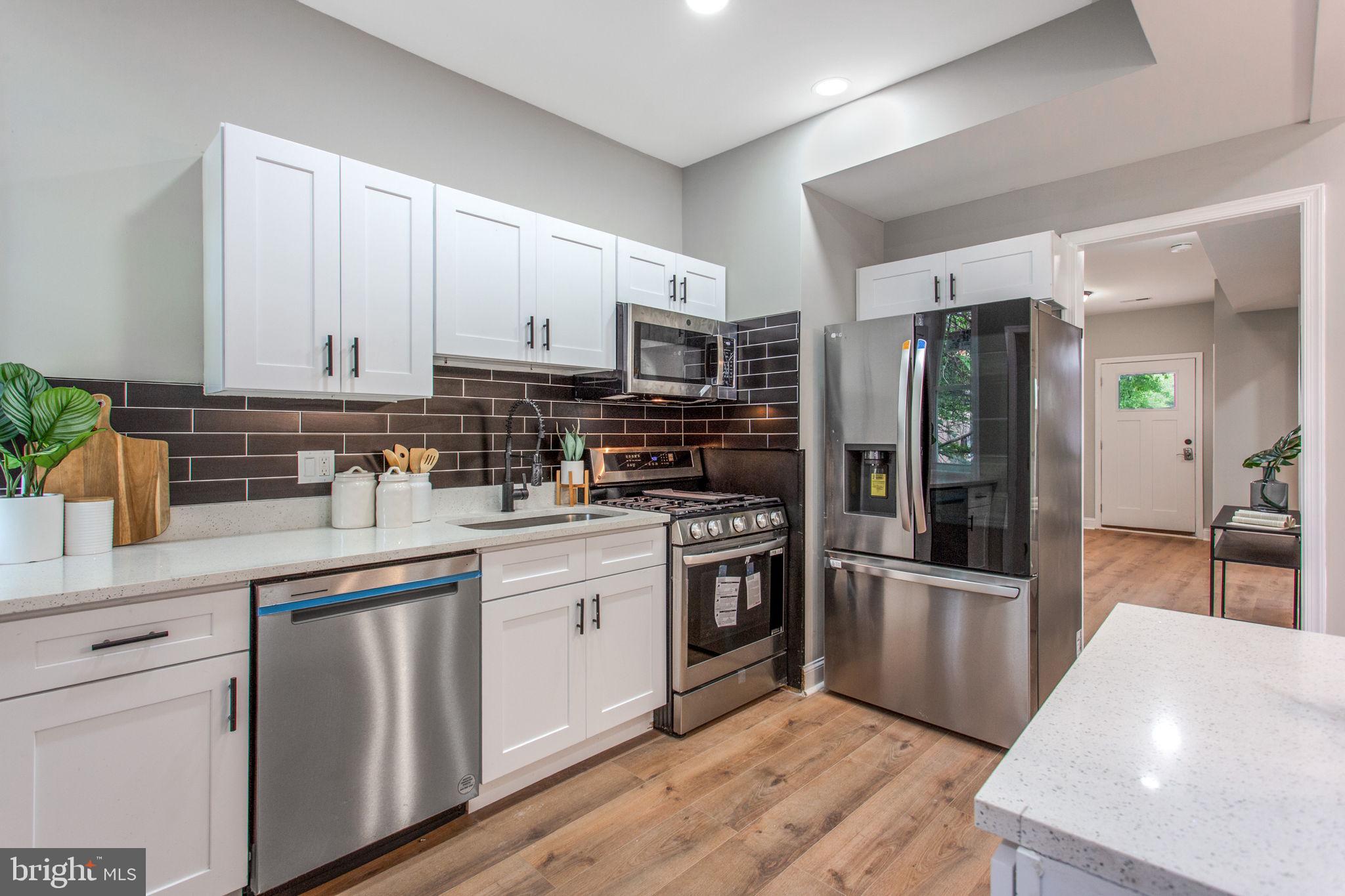 CARROLL-SOUTH HILTON - Residential