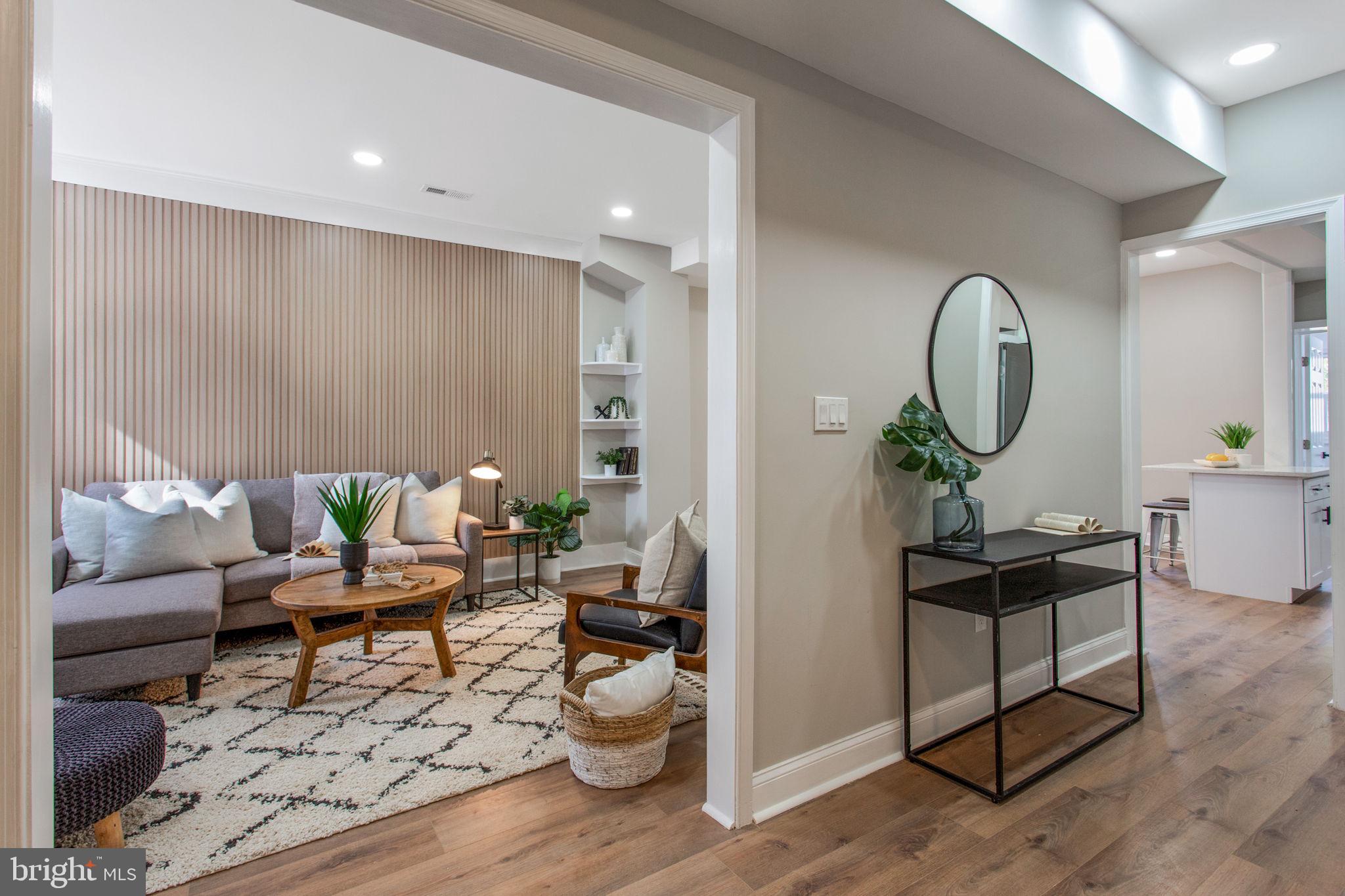 CARROLL-SOUTH HILTON - Residential