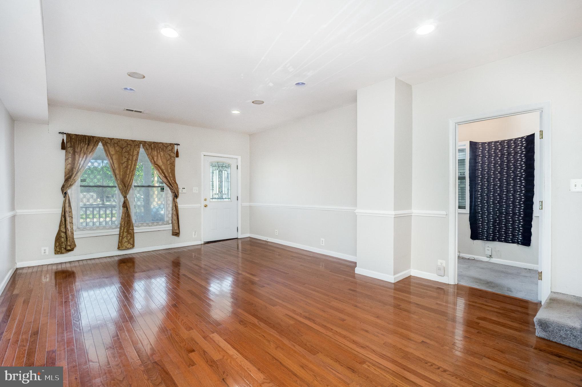 FREDERICKSBURG CITY - Residential