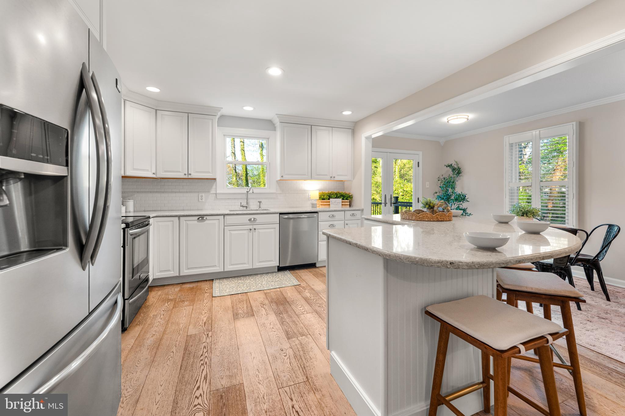 EDGEWATER - Residential