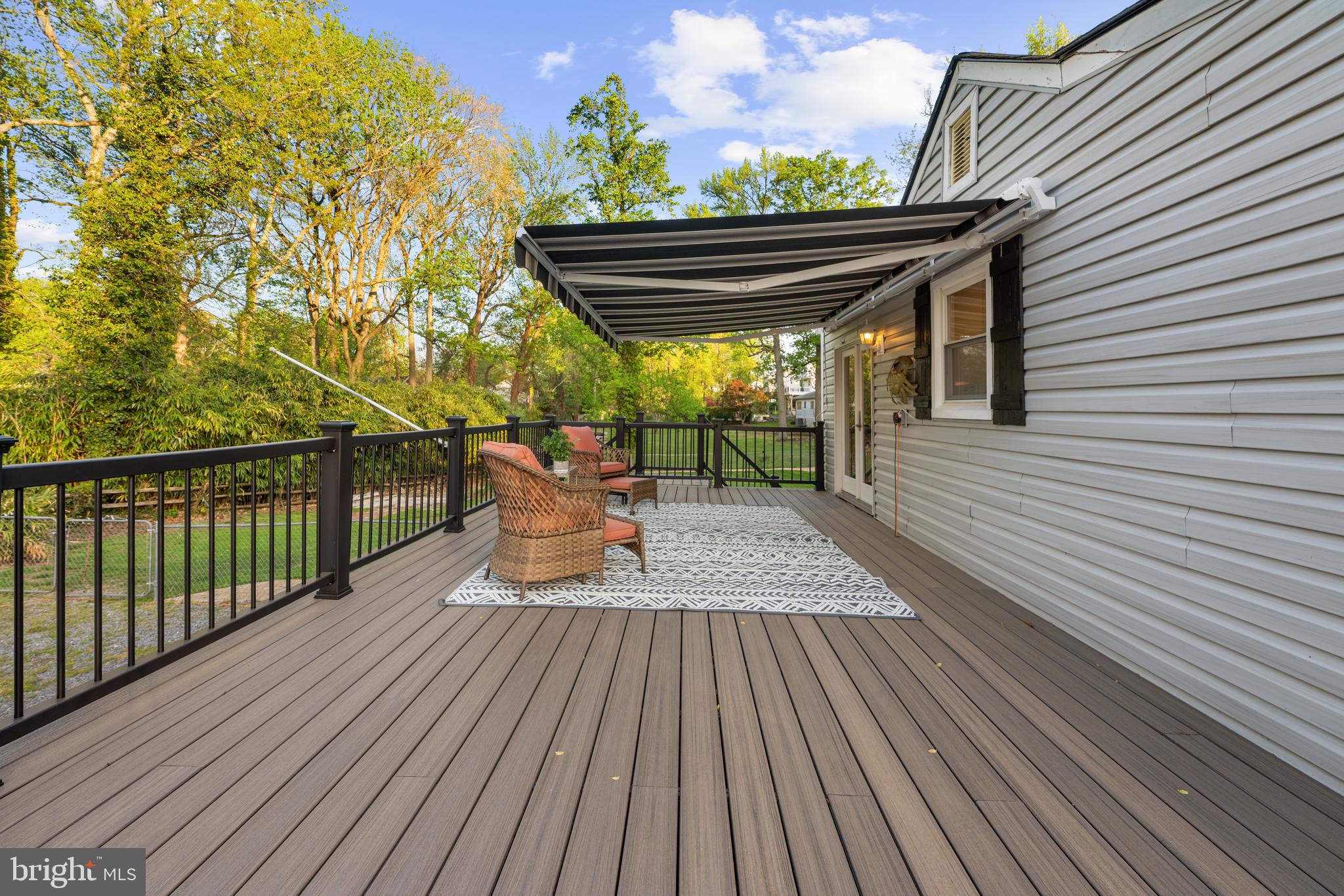 EDGEWATER - Residential