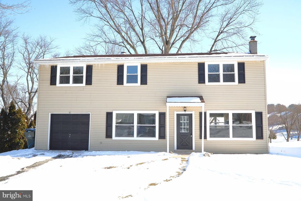 Photo of 907 Center Street, MOUNT JOY, PA 17552 (MLS # PALA2063256)