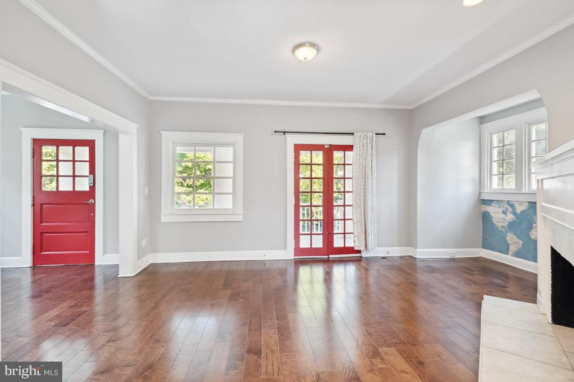 MOUNT WASHINGTON - Residential