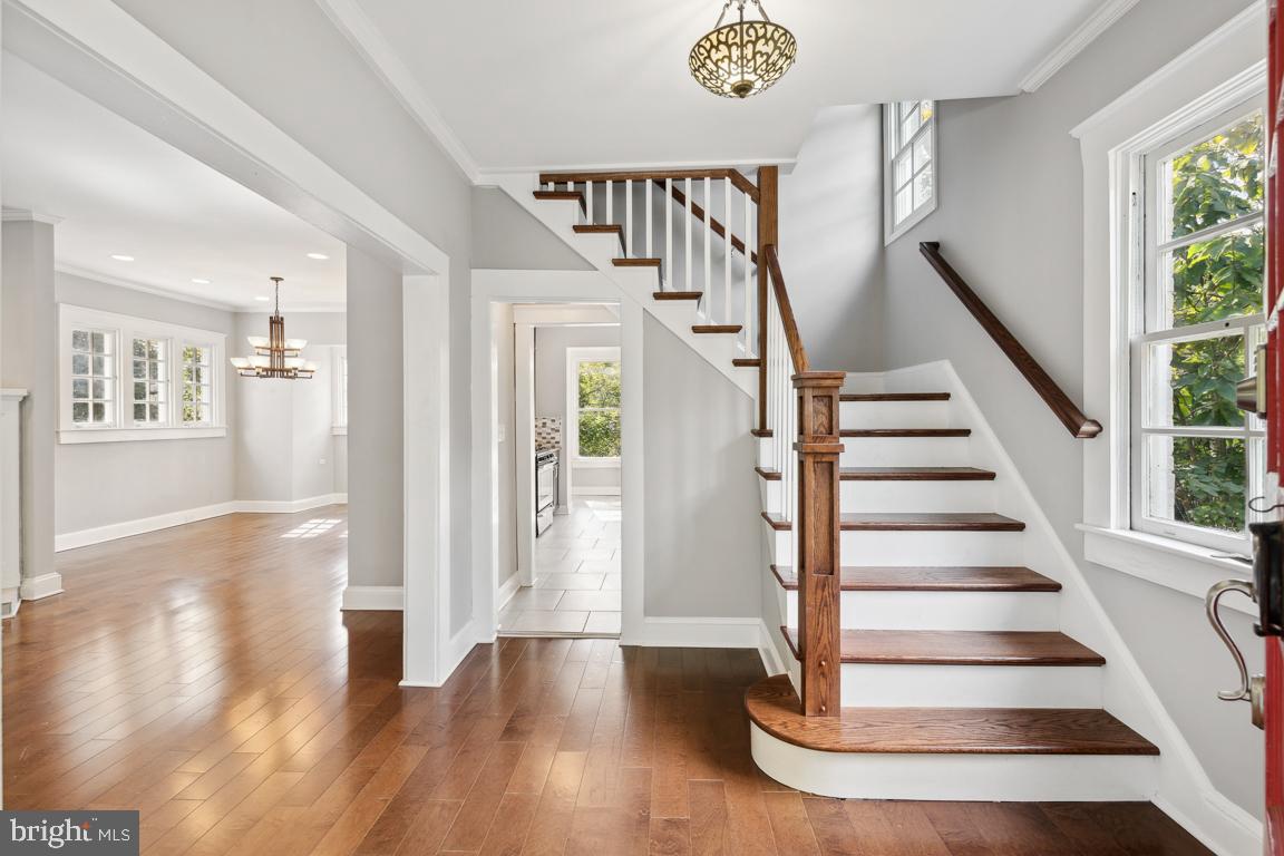 MOUNT WASHINGTON - Residential