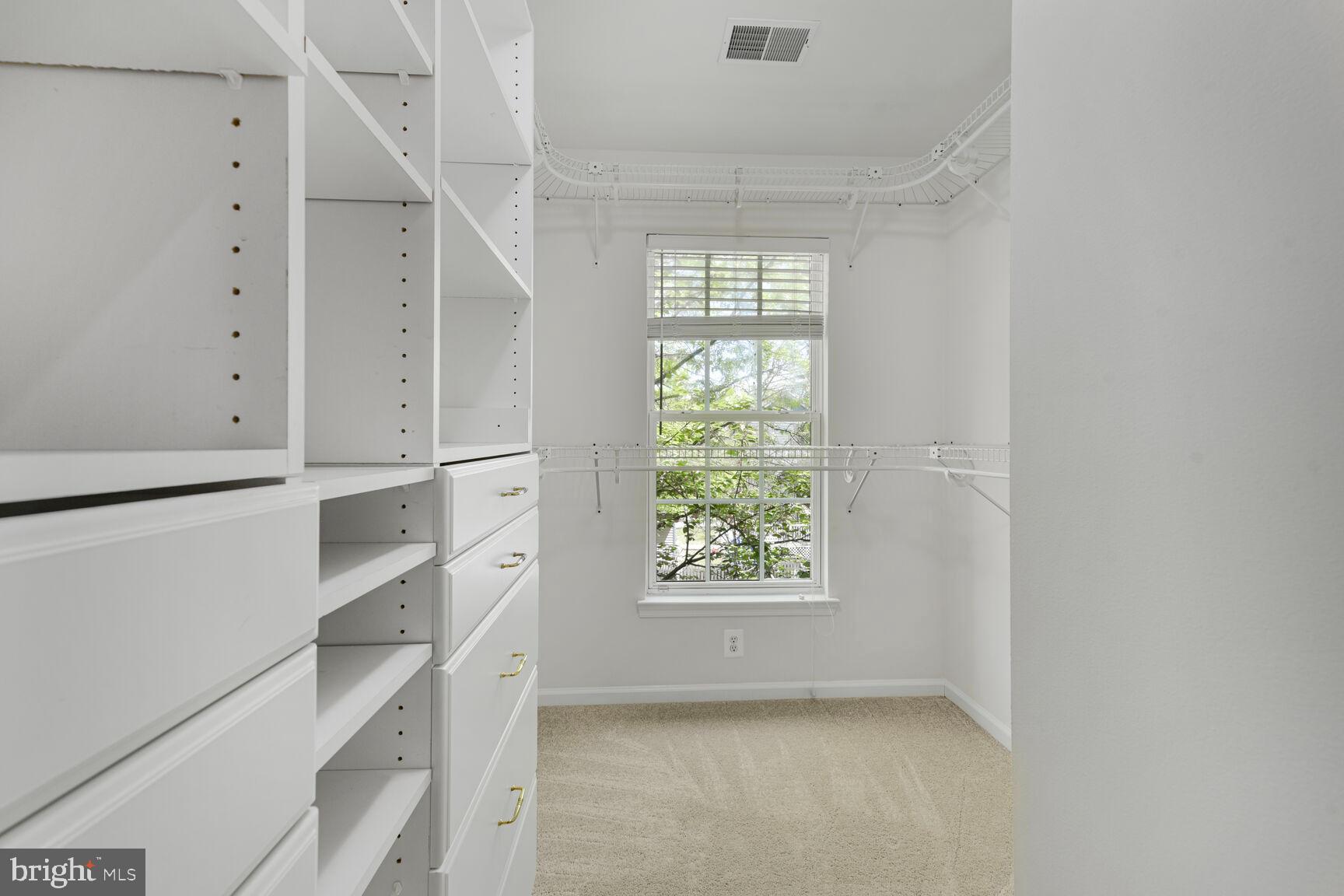 BELMONT GREENE - Residential