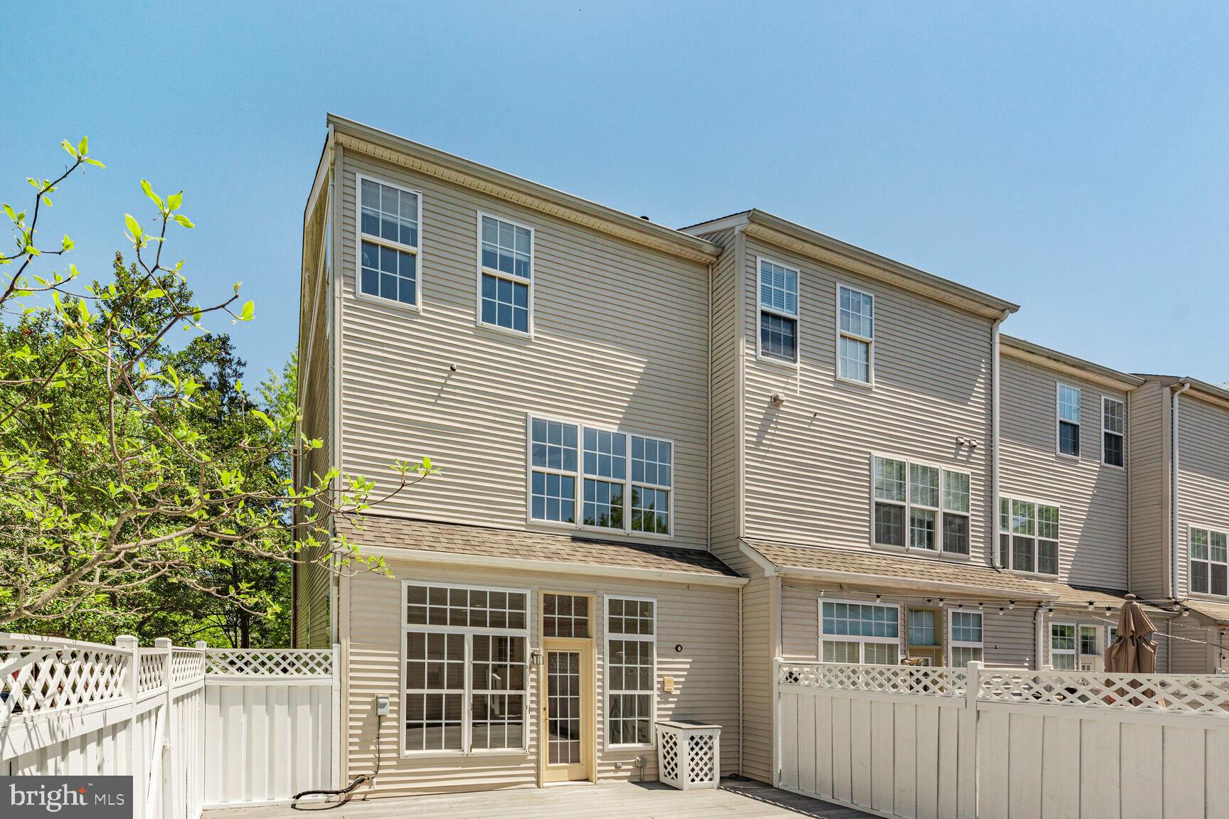 BELMONT GREENE - Residential