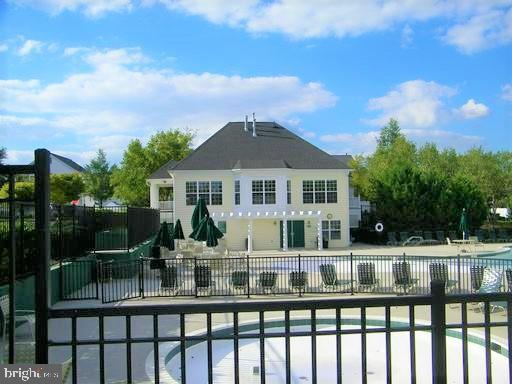 BELMONT GREENE - Residential