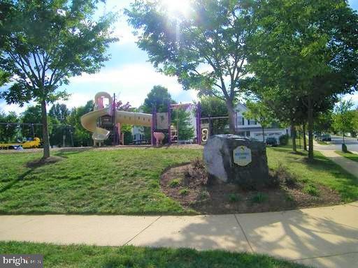 BELMONT GREENE - Residential