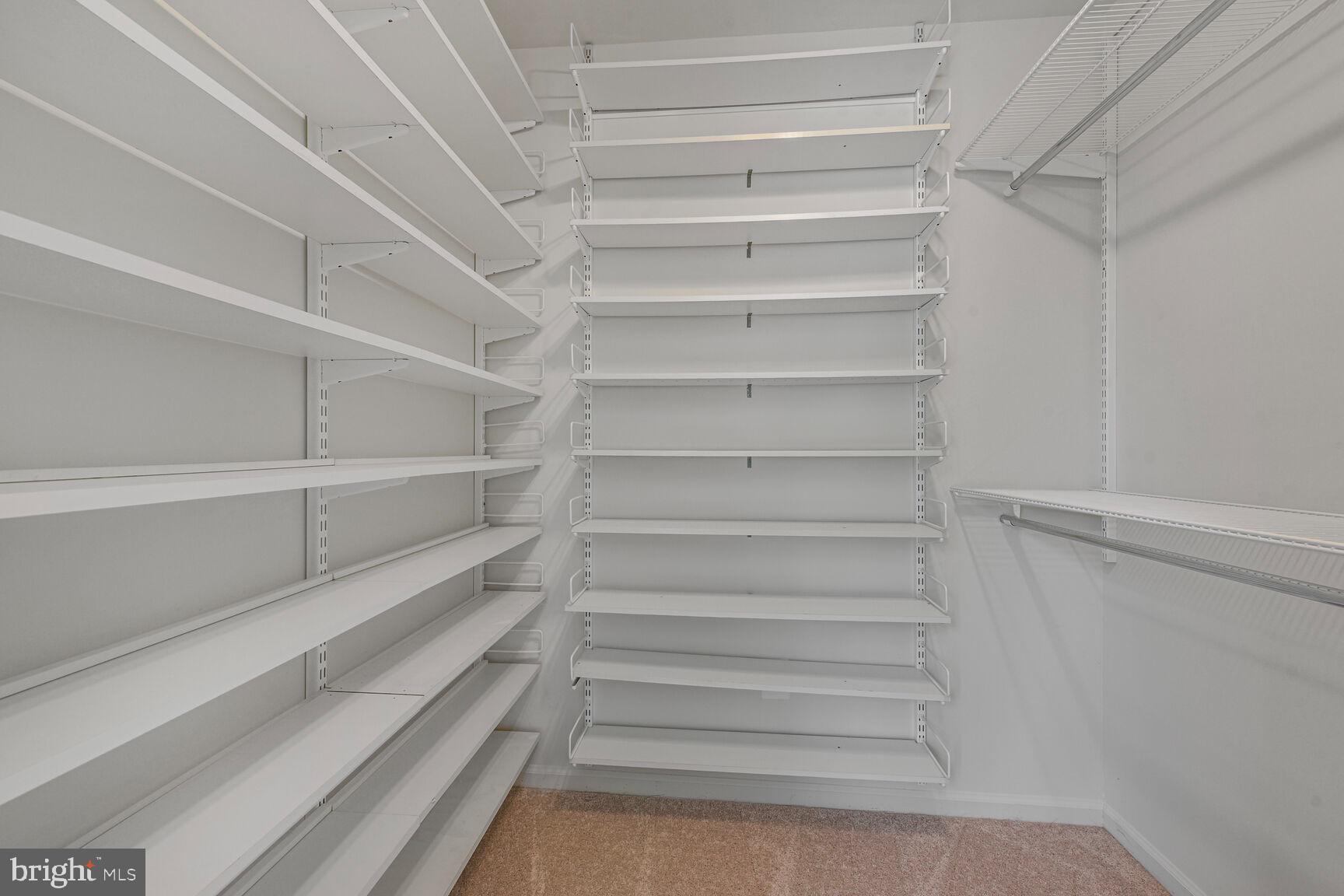 BELMONT GREENE - Residential