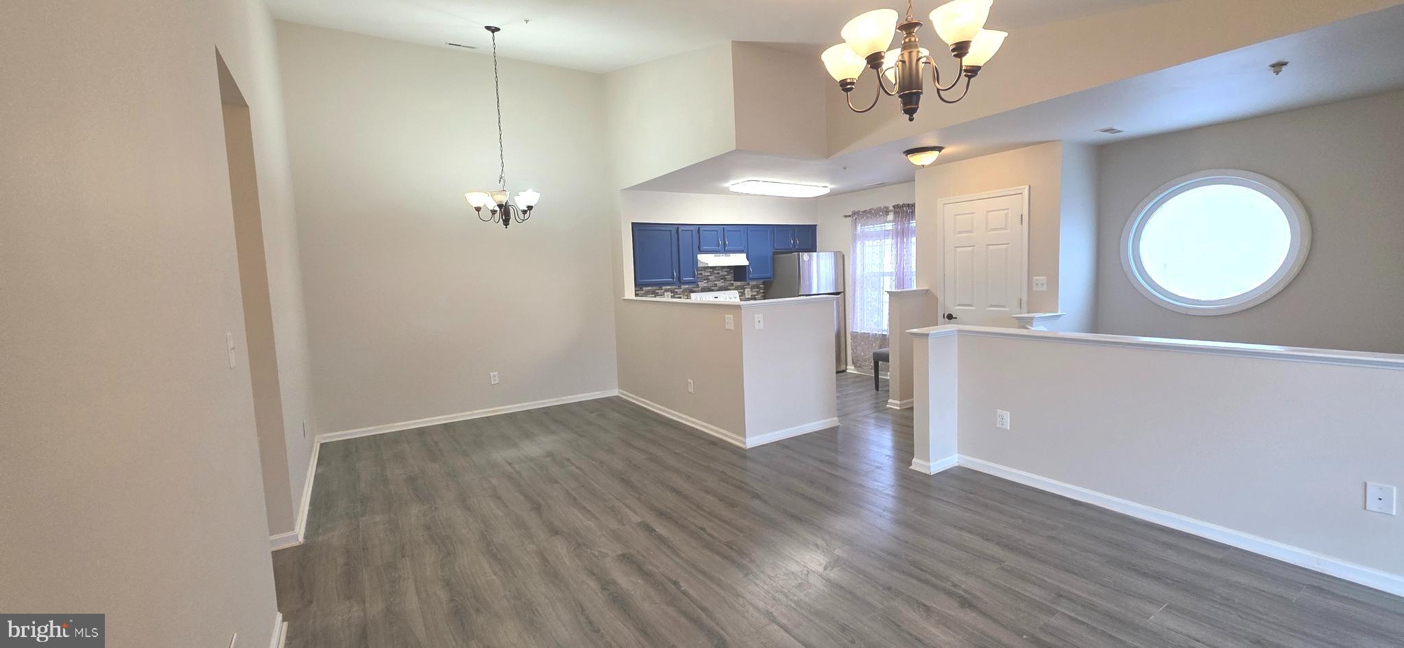 ROLLING OAKS - Residential Lease