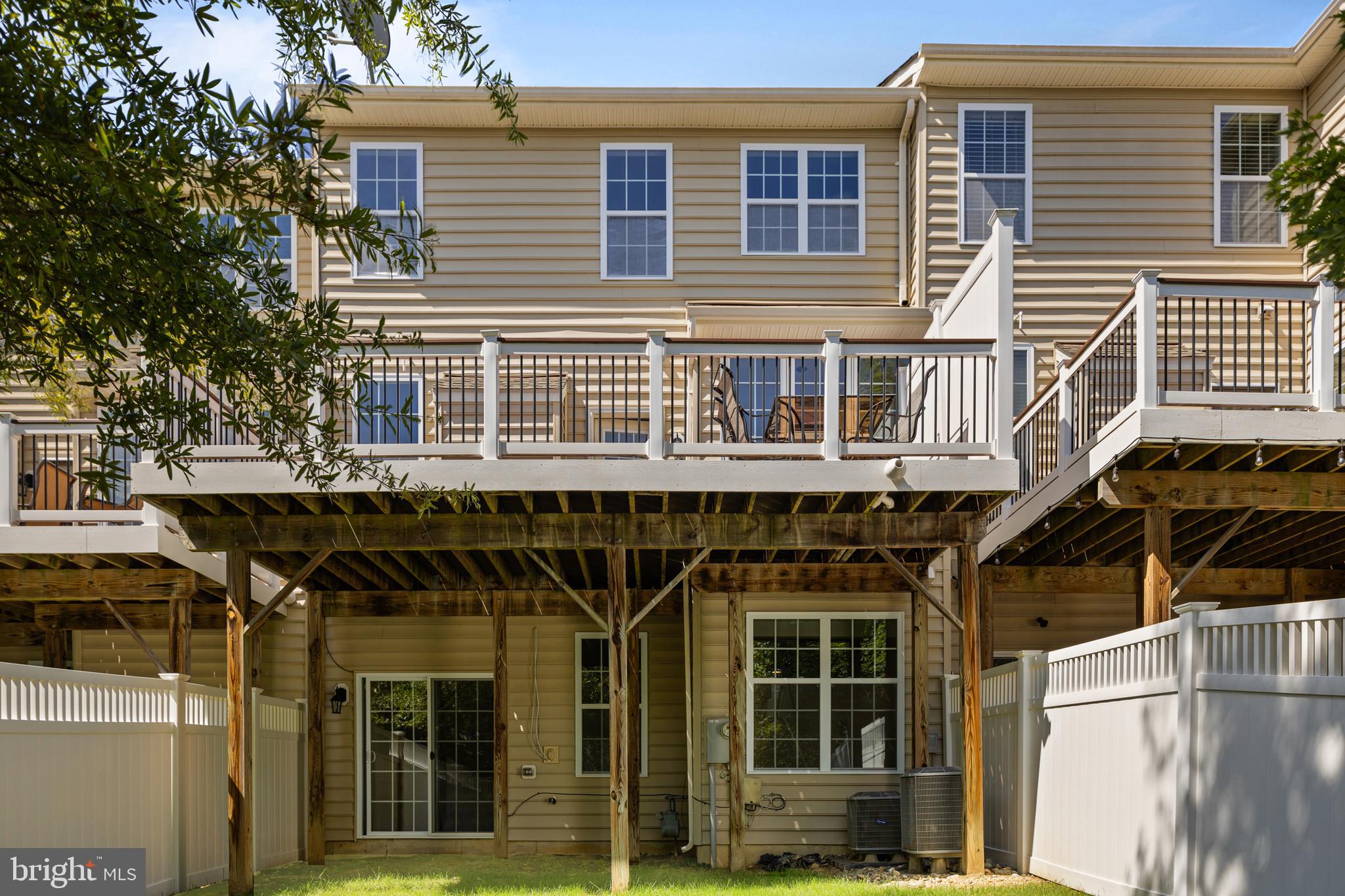 MARLBORO RIDGE - Residential