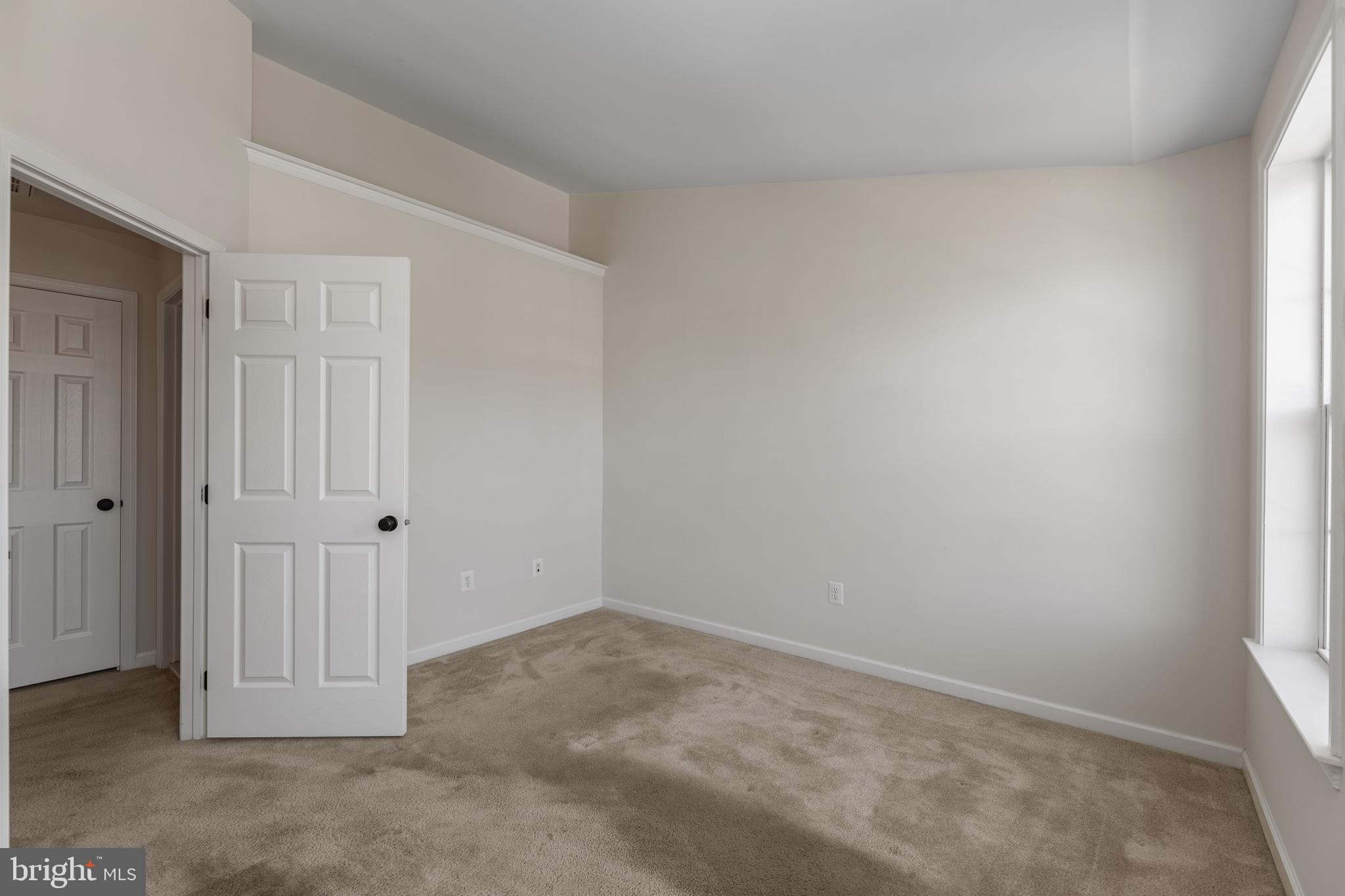 MARLBORO RIDGE - Residential