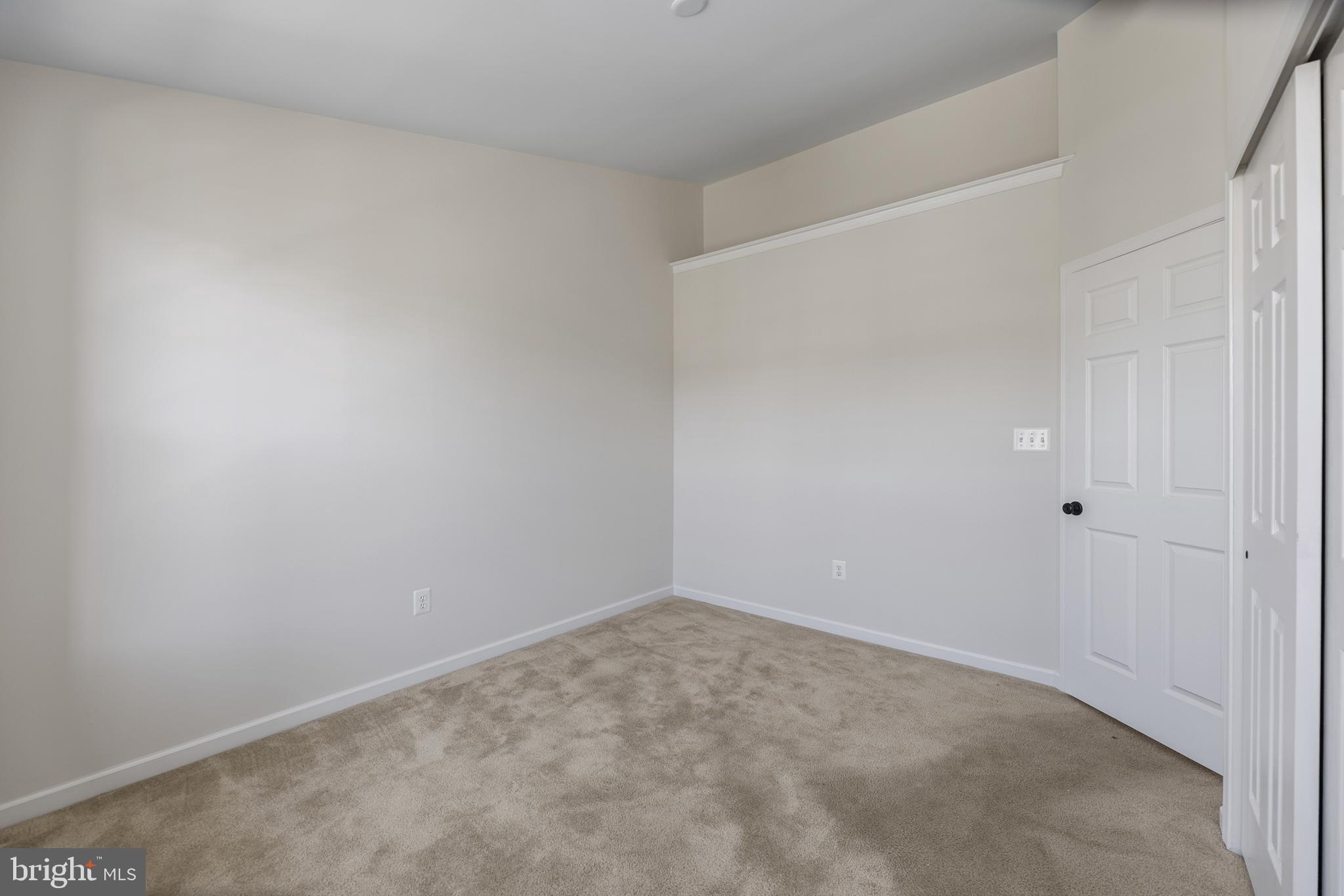 MARLBORO RIDGE - Residential