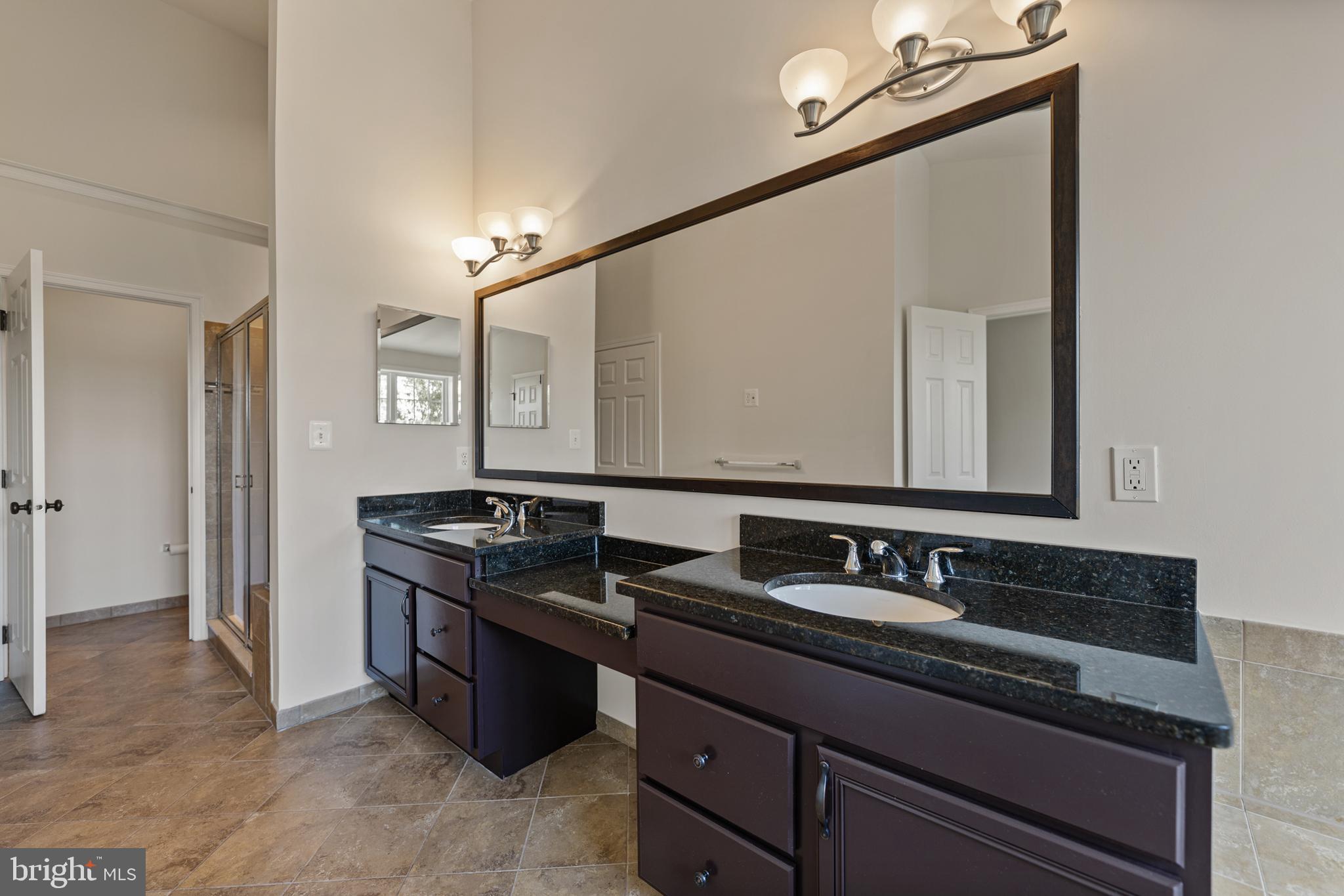 MARLBORO RIDGE - Residential