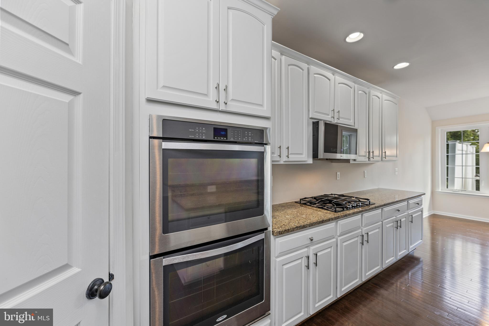 MARLBORO RIDGE - Residential