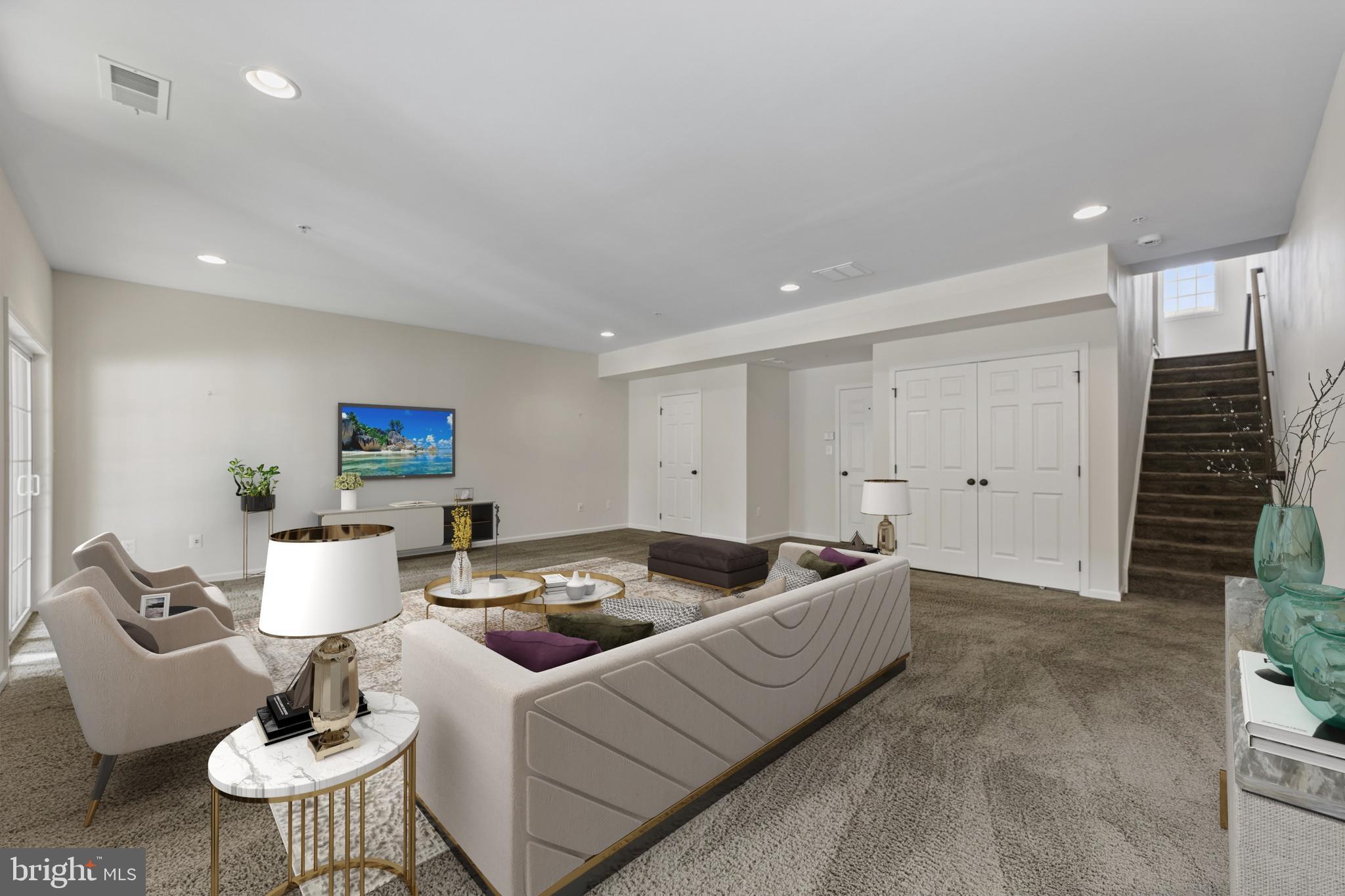 MARLBORO RIDGE - Residential