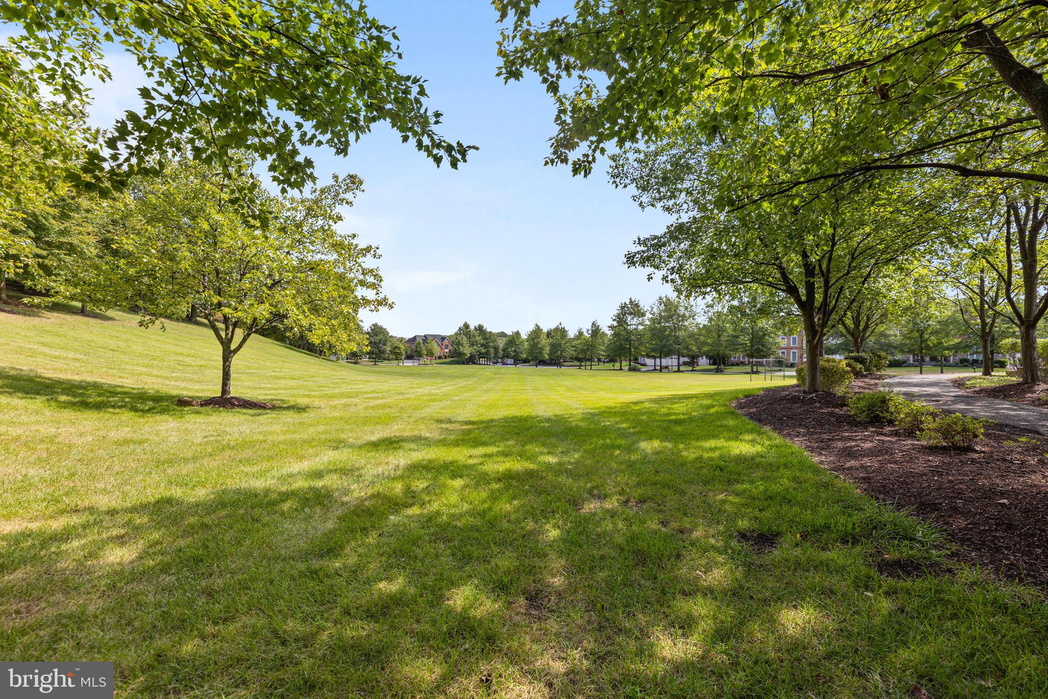 MARLBORO RIDGE - Residential