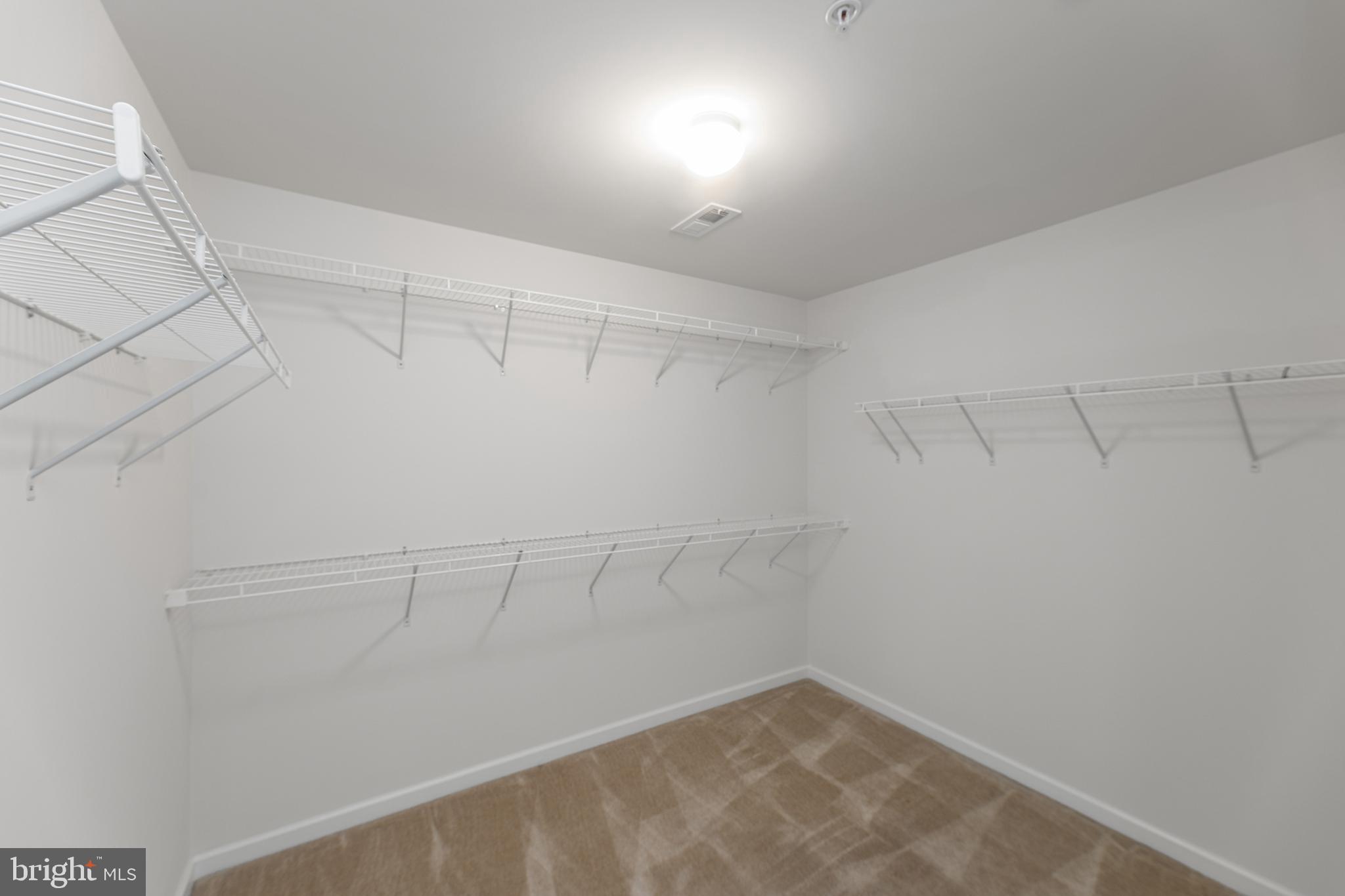 MARLBORO RIDGE - Residential