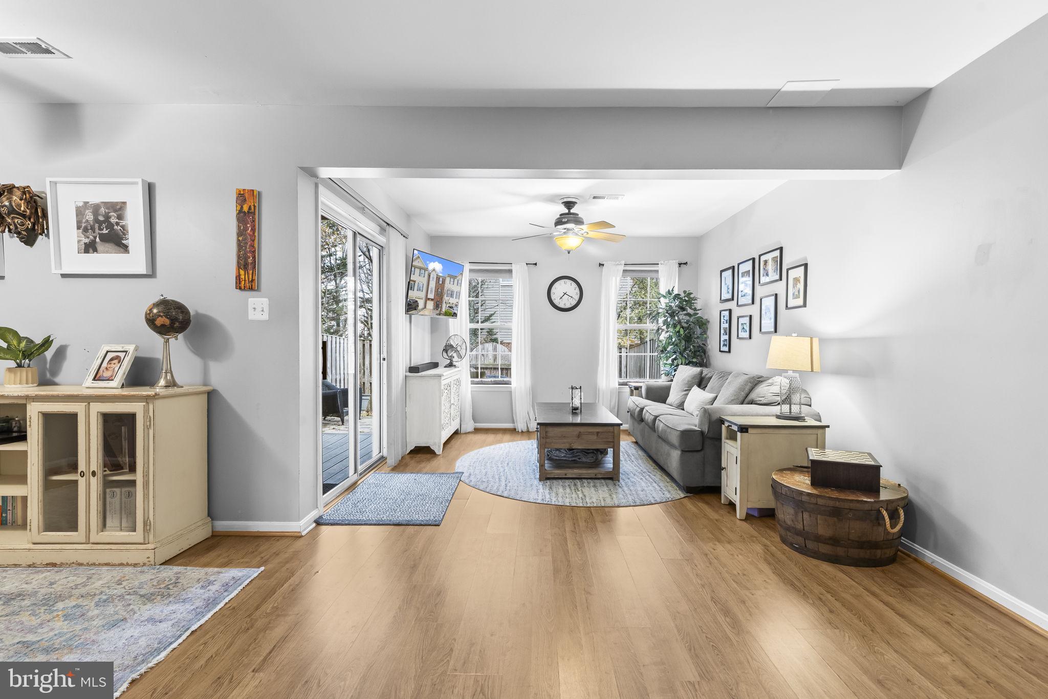 RIVER OAKS - Residential