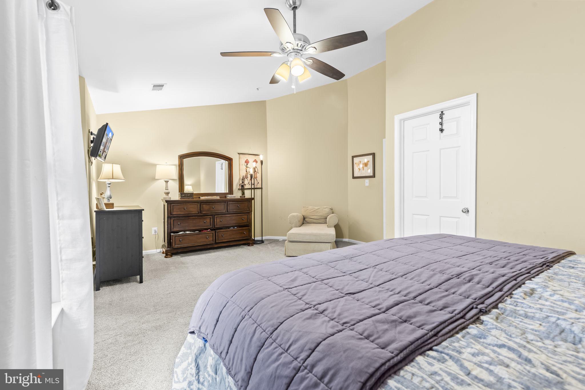 RIVER OAKS - Residential