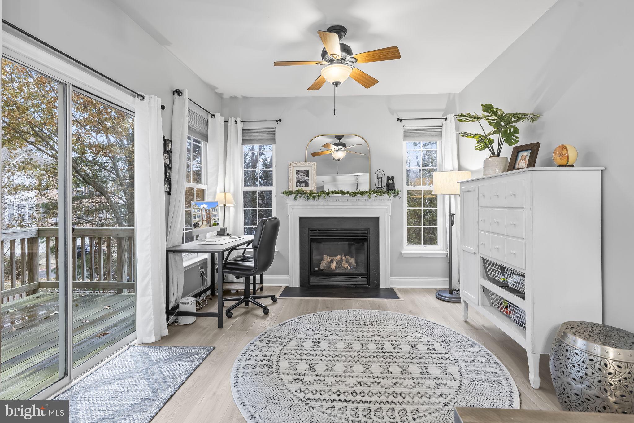 RIVER OAKS - Residential