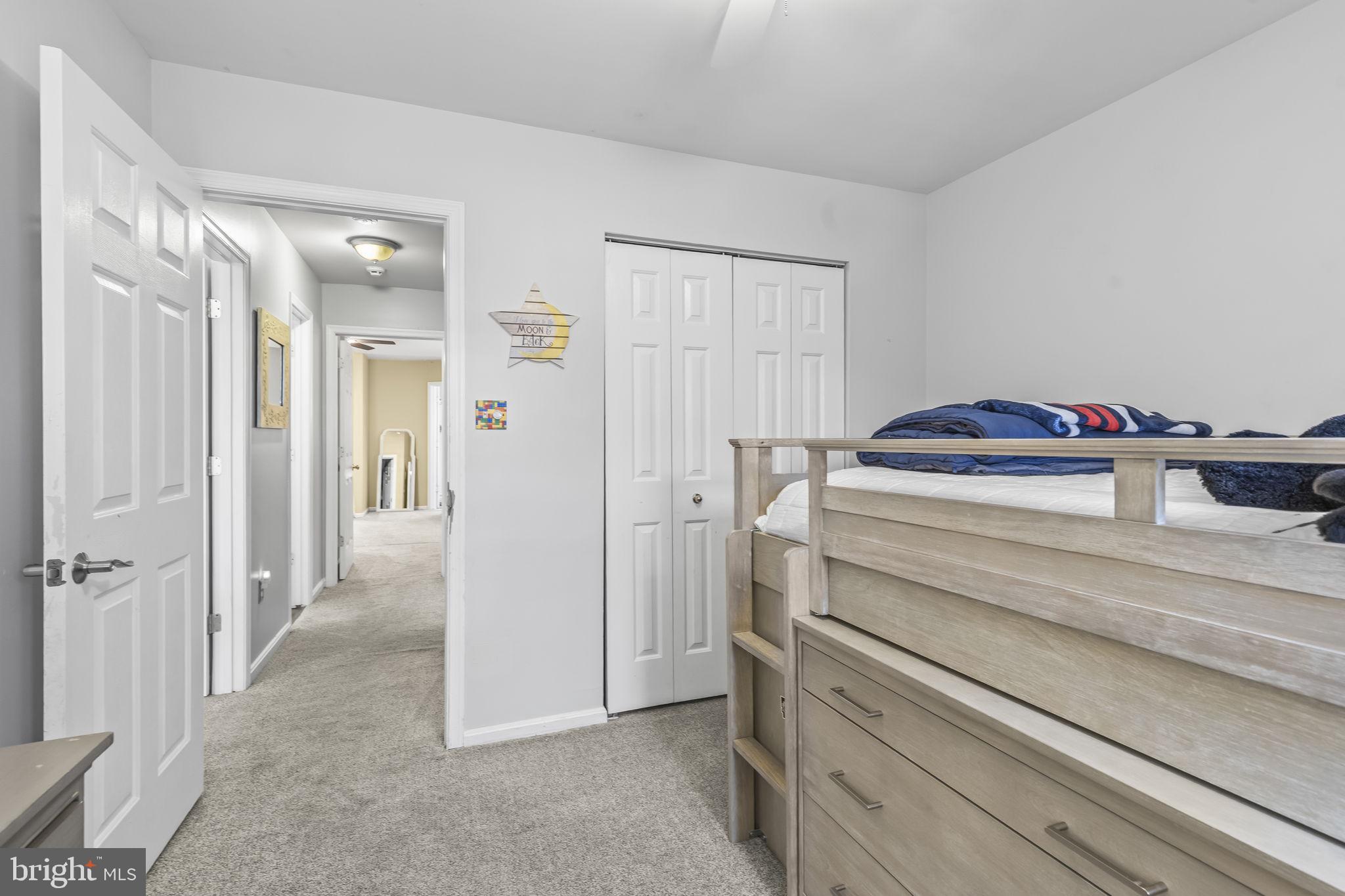 RIVER OAKS - Residential